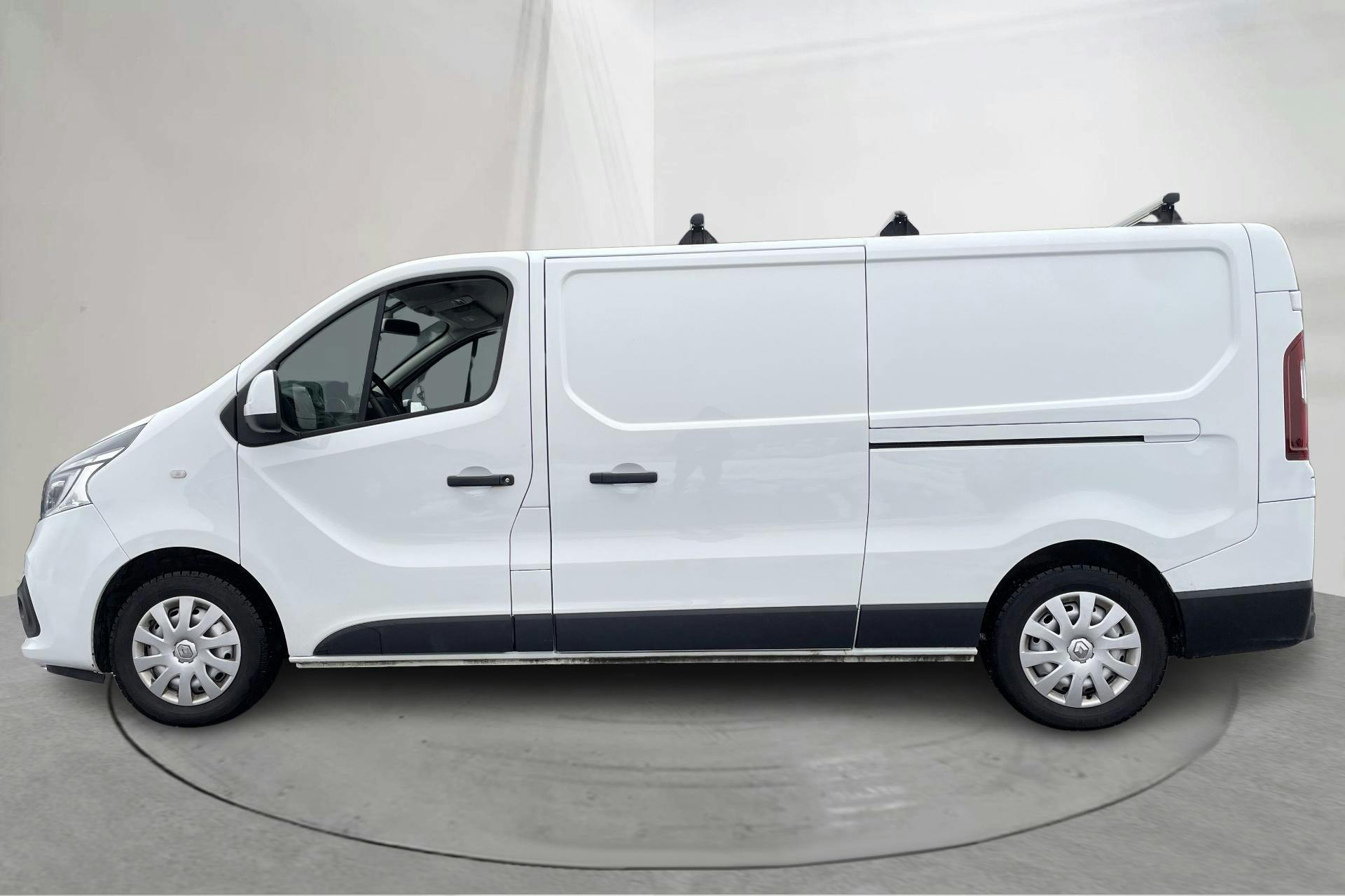 Presentation photo 2 of 18: Renault Trafic 2.0 dCi Skåp (145hk) - 74 670 km - Manual - white - 2021