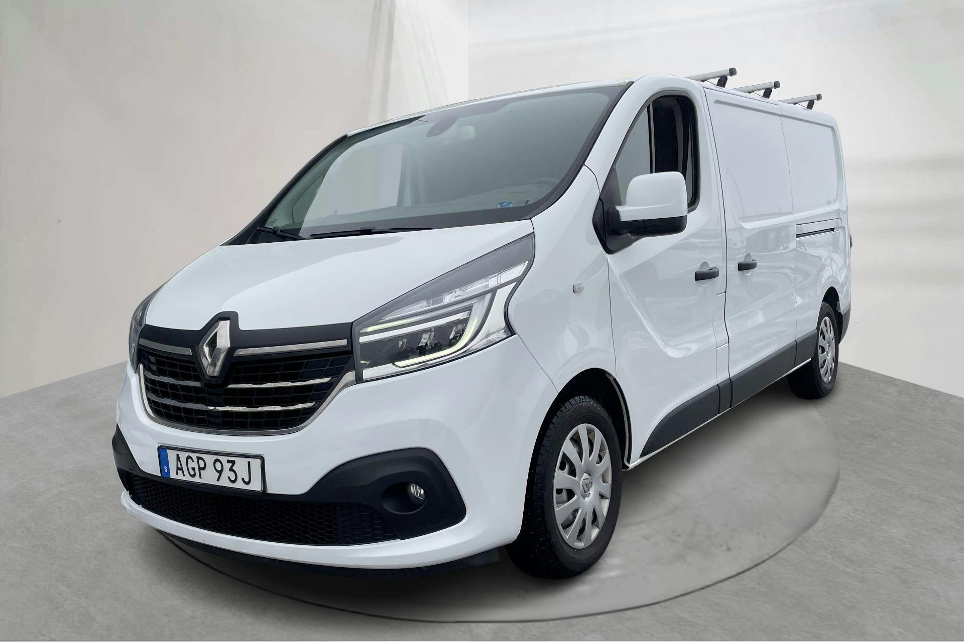 Presentation photo 1 of 18: Renault Trafic 2.0 dCi Skåp (145hk) - 74 670 km - Manual - white - 2021