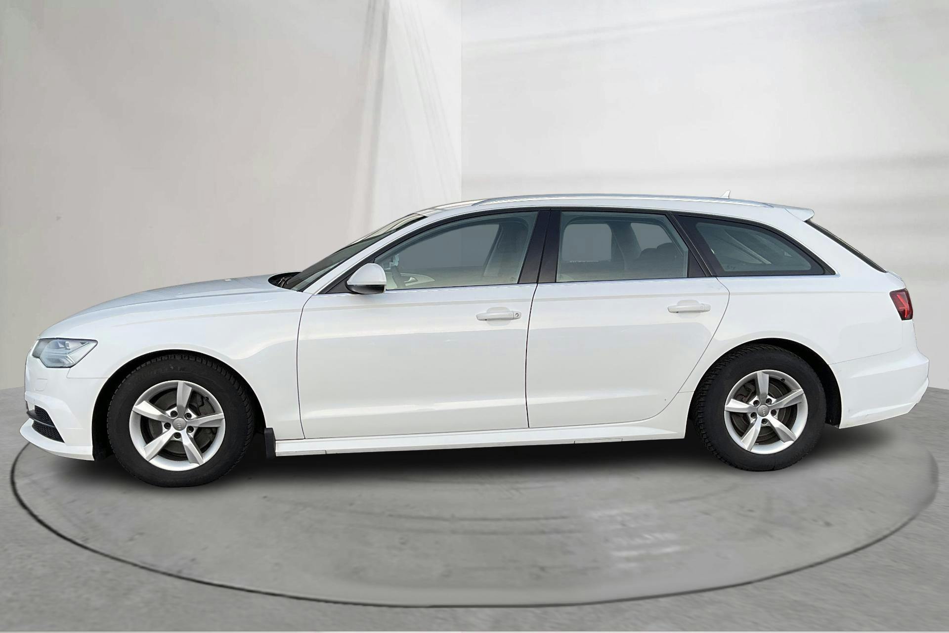 Presentation photo 2 of 16: Audi A6 2.0 TDI Avant (190hk) - 375 350 km - Automatic - white - 2018