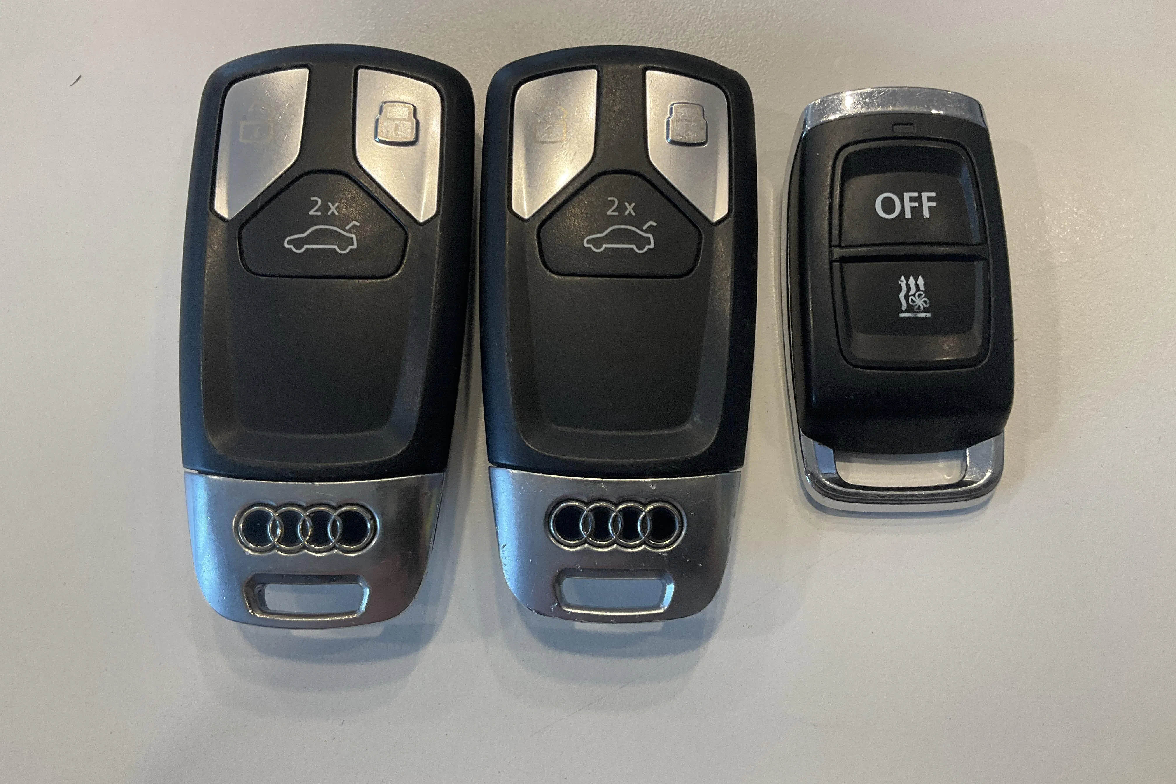 Presentationsfoto 15 av 15: Audi A4 Avant 40 TDI quattro (204hk) - 12 895 mil - Automat - vit - 2021