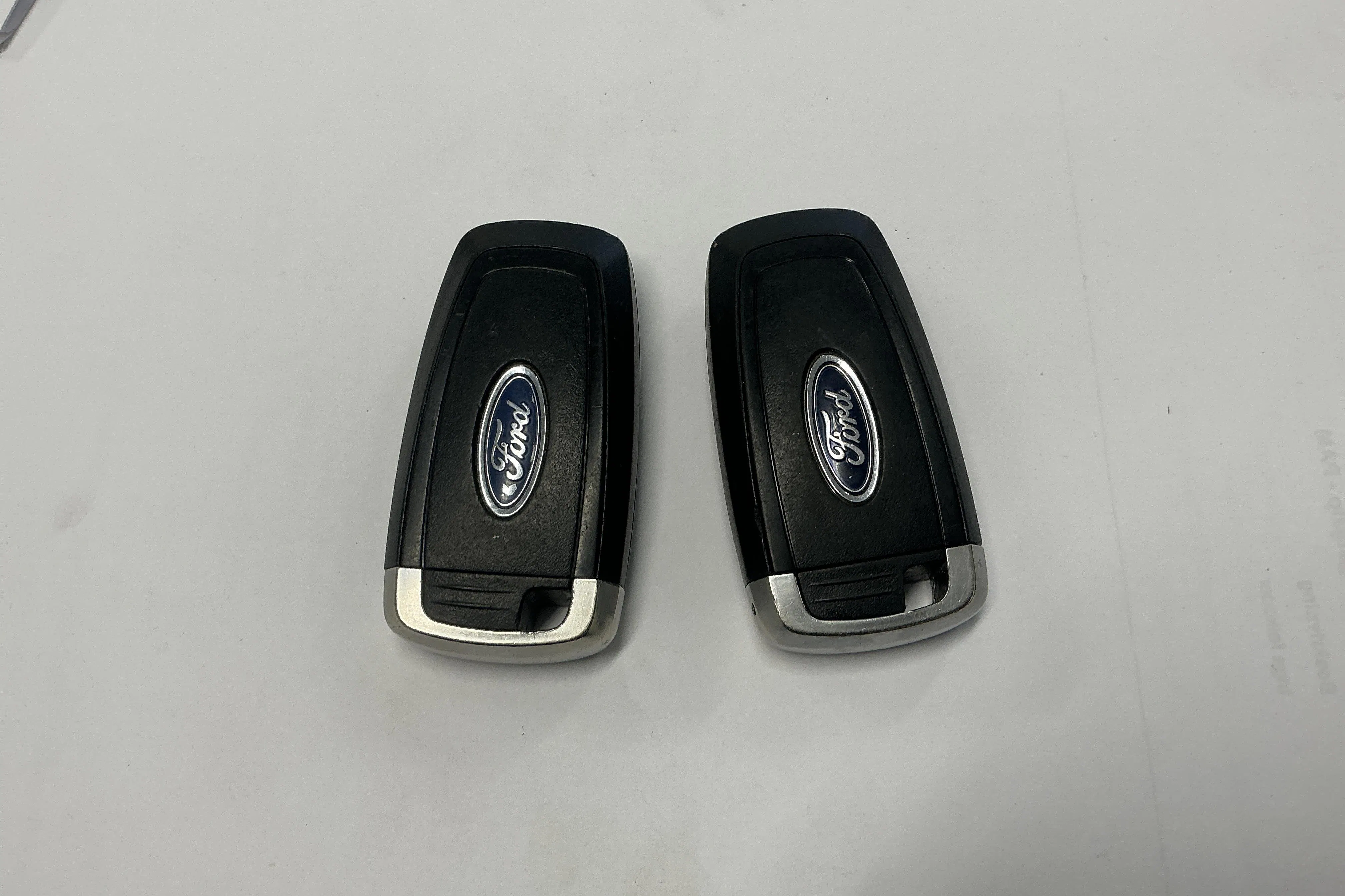 Presentation photo 15 of 15: Ford Tourneo Connect 1.5 TDCi (120hk) - 152 180 km - Automatic - white - 2019