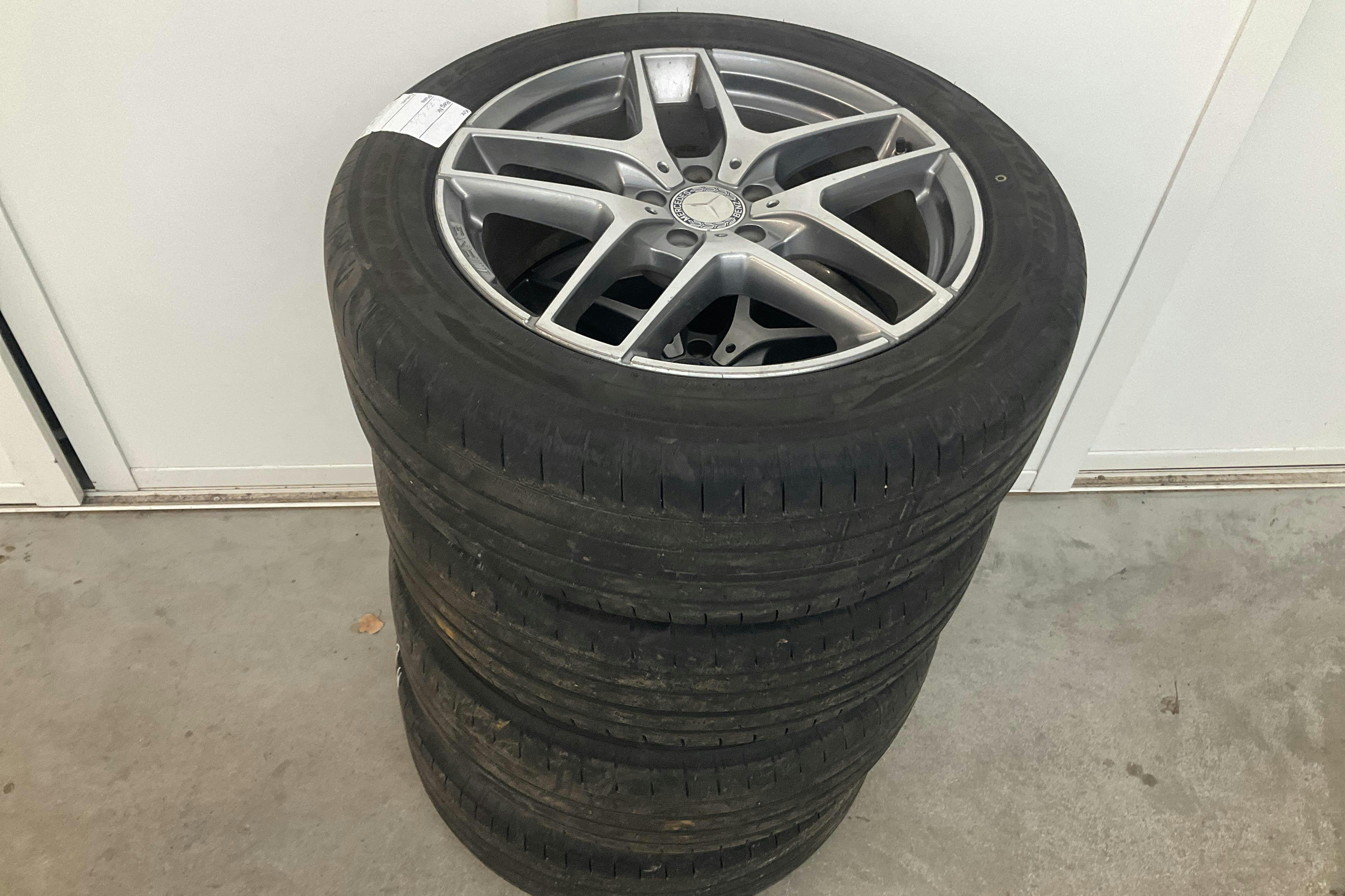 Presentationsfoto 12 av 12: Mercedes GLC 220 d 4MATIC X253 (170hk) - 13 861 mil - Automat - svart - 2016