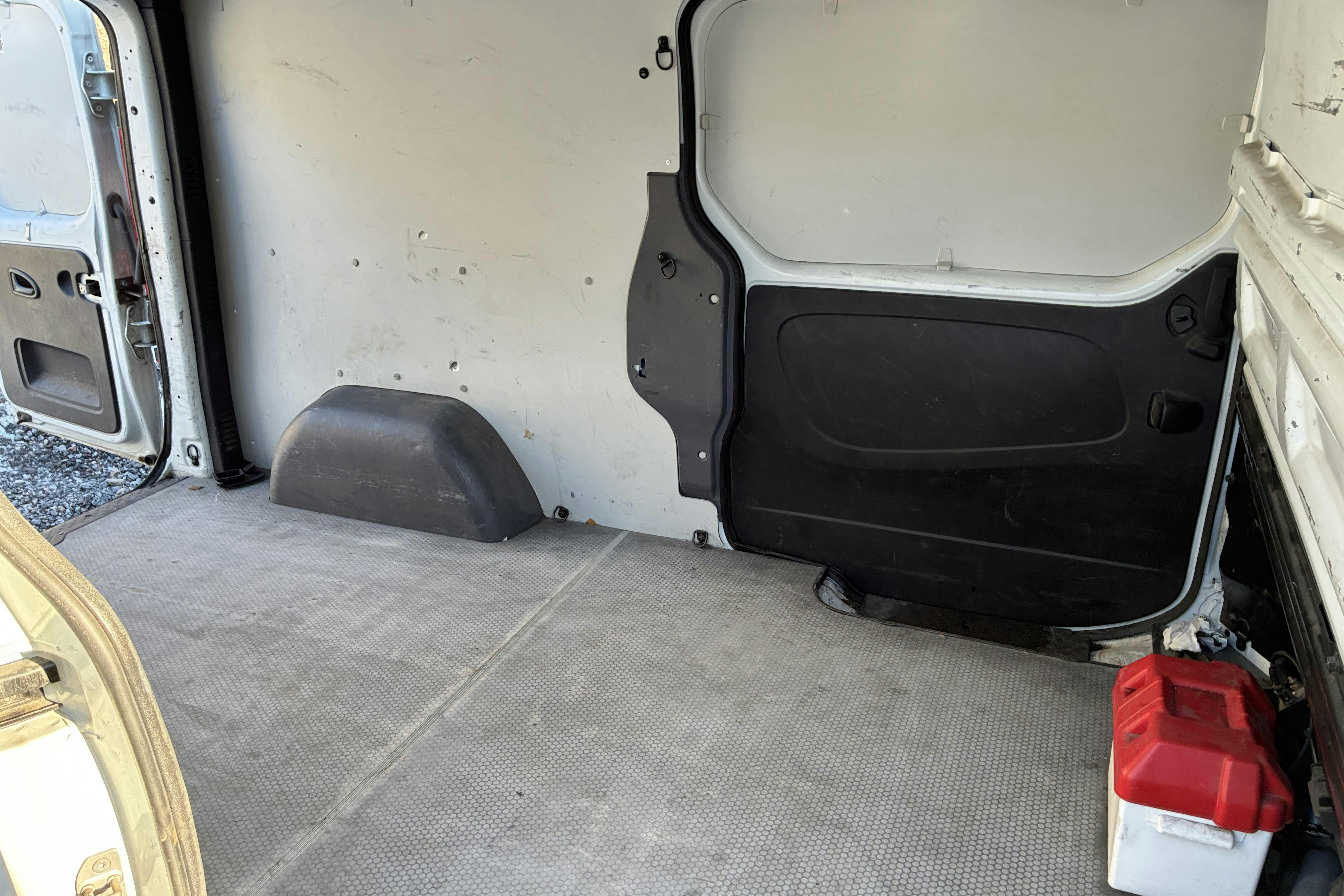 Presentation photo 8 of 8: Renault Trafic 1.6 dCi Skåp (120hk) - 180 000 km - Manual - white - 2017