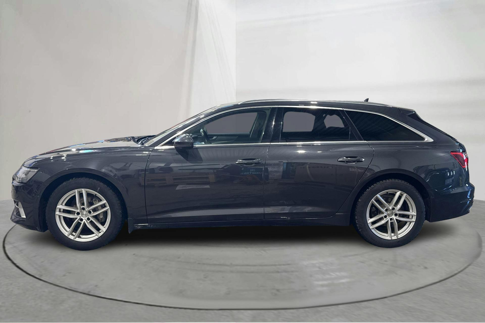 Presentationsfoto 2 av 17: Audi A6 Avant 40 TDI quattro (204hk) - 10 079 mil - Automat - grå - 2023