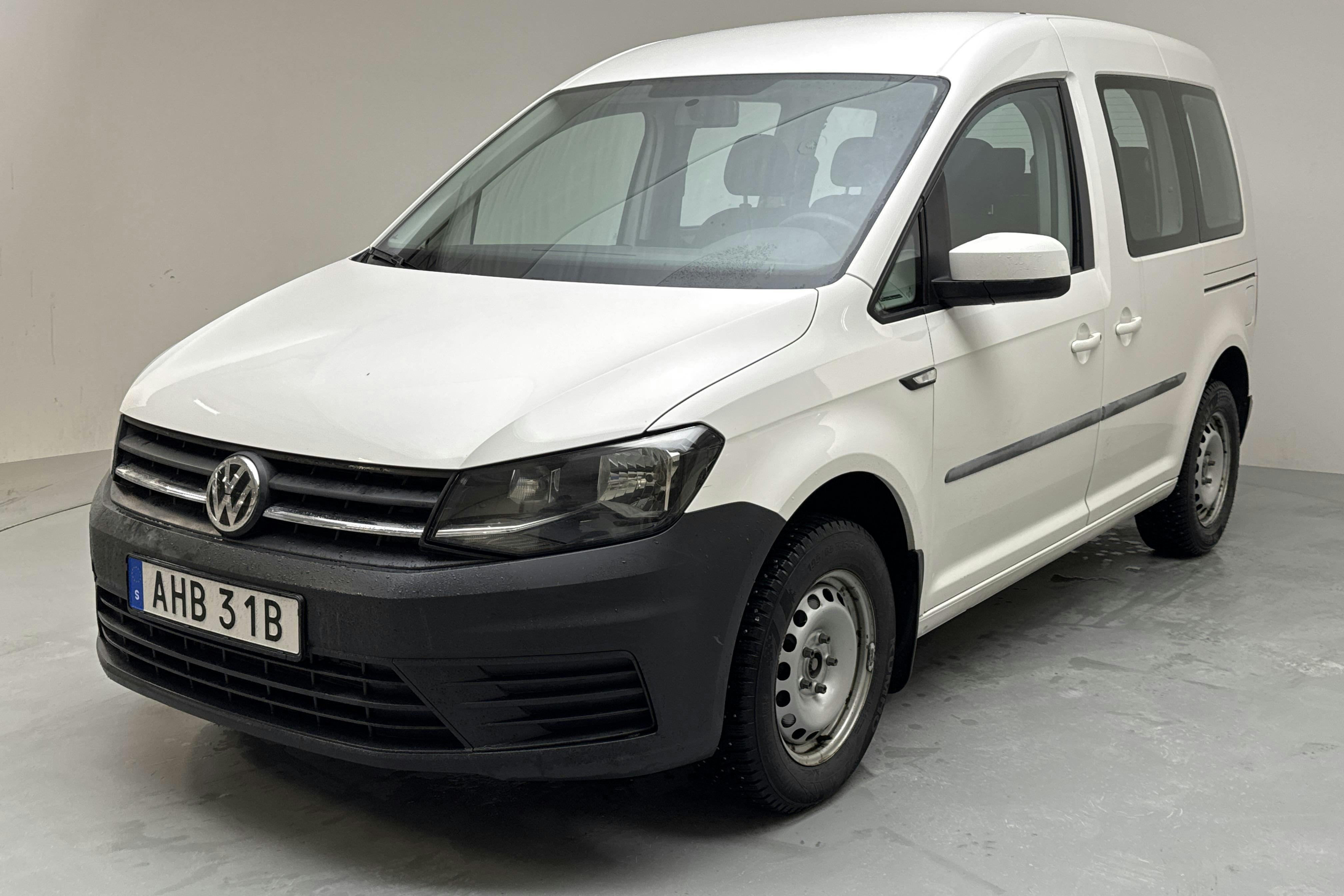Presentation photo 1 of 13: VW Caddy Combi 2.0 TDI (102hk) - 107 010 km - Manual - white - 2020
