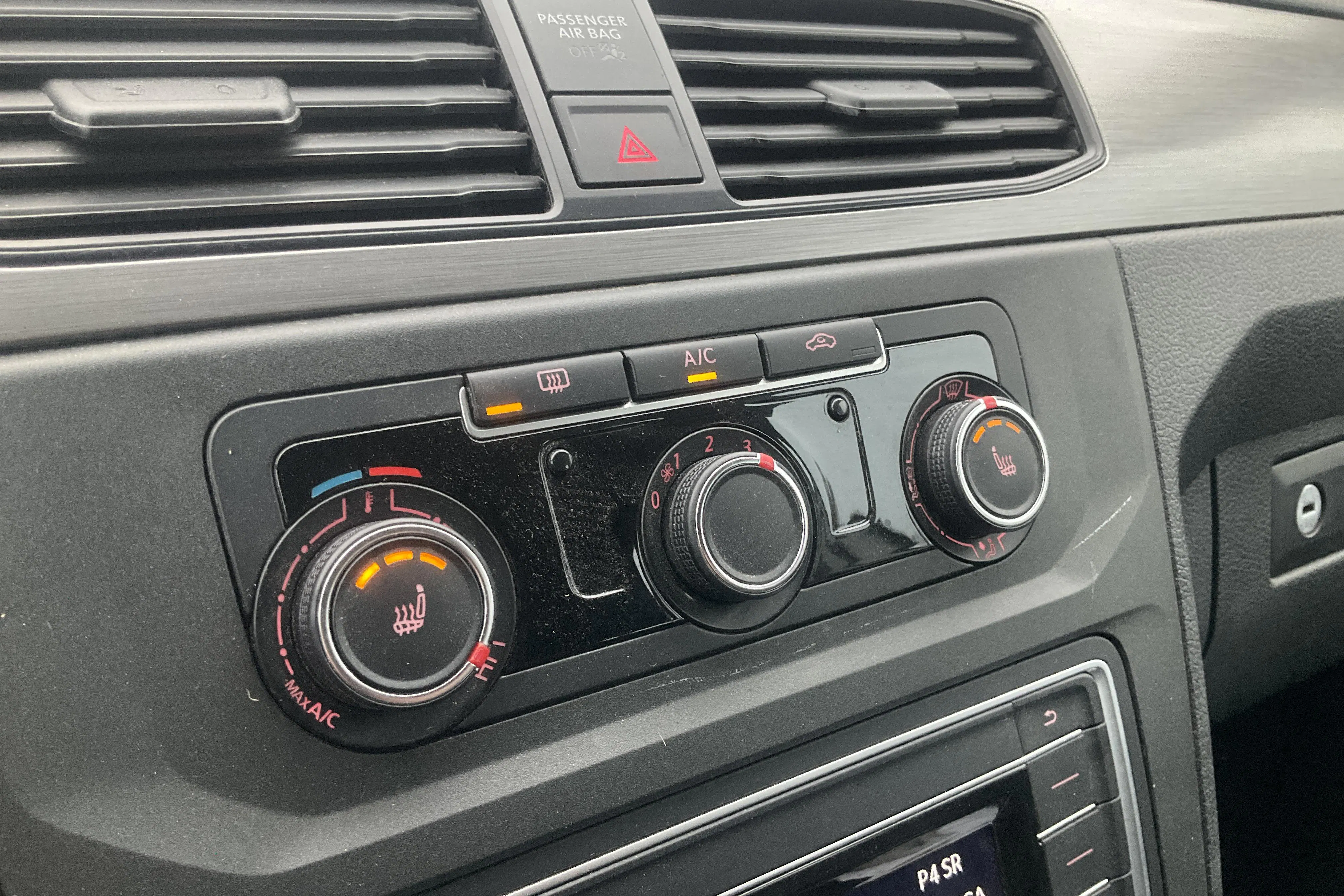 Presentation photo 14 of 14: VW Caddy Combi 2.0 TDI (102hk) - 67 540 km - Manual - white - 2020