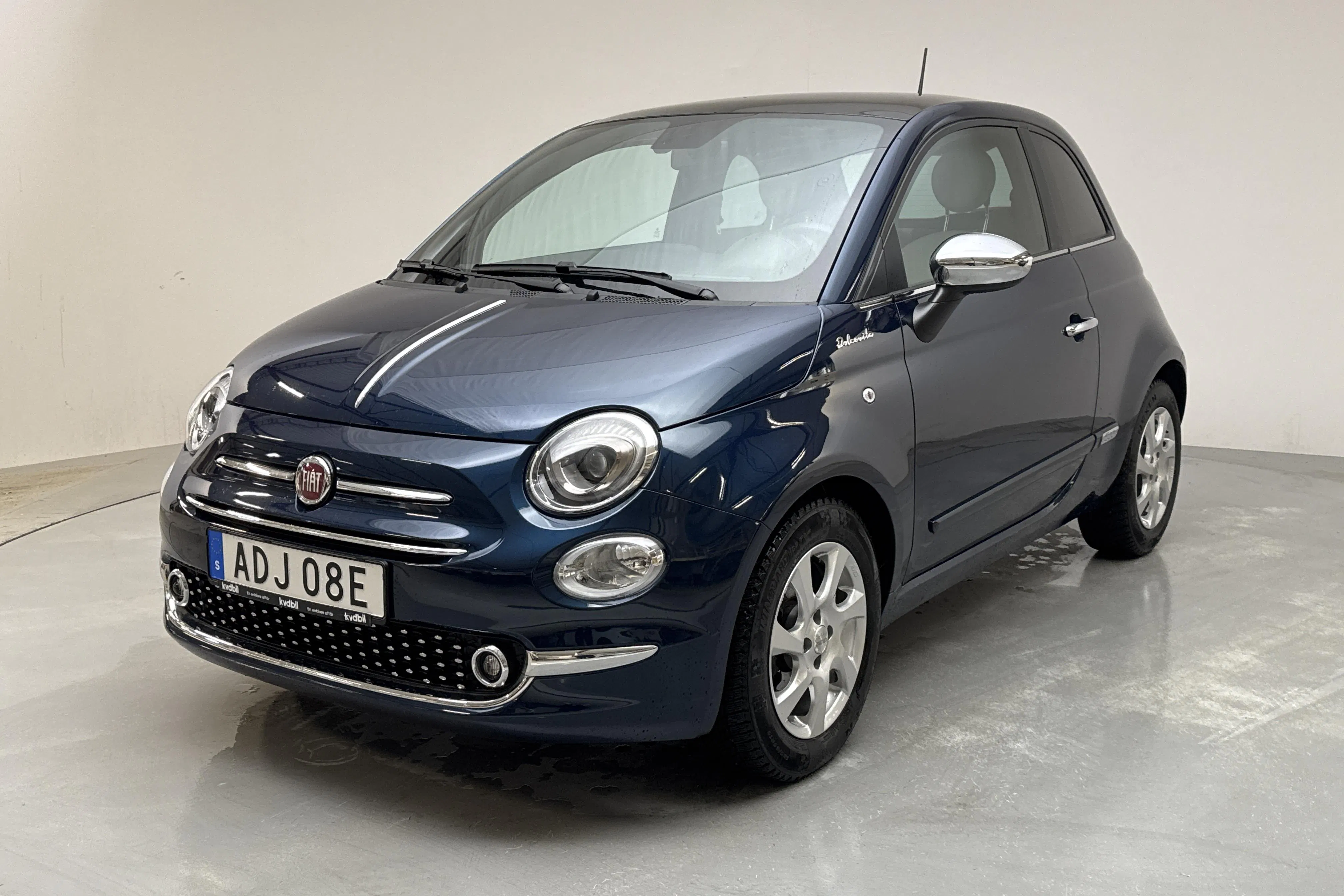 Presentationsfoto 1 av 14: Fiat 500 Hybrid (70hk) - 2 563 mil - Manuell - blå - 2022