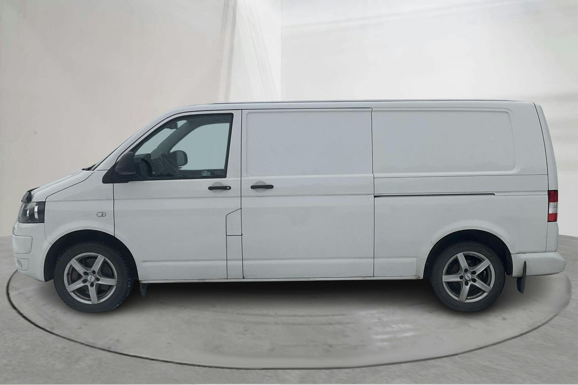 Presentation photo 2 of 14: VW Transporter T5 2.0 TDI (180hk) - 77 140 km - Automatic - white - 2012
