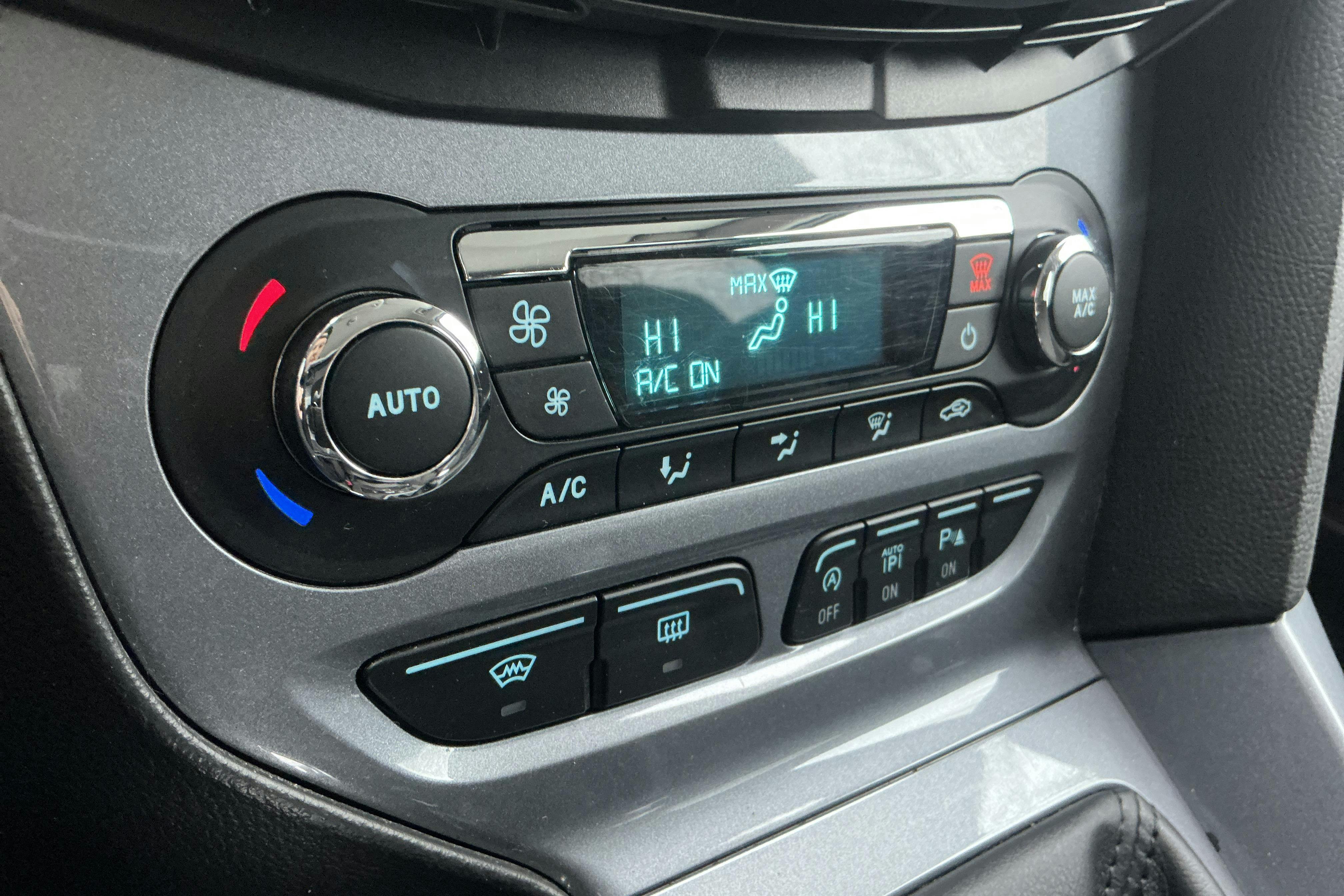 Presentation photo 11 of 11: Ford Focus 1.0 EcoBoost Kombi (125hk) - 156 610 km - Manual - brown - 2013