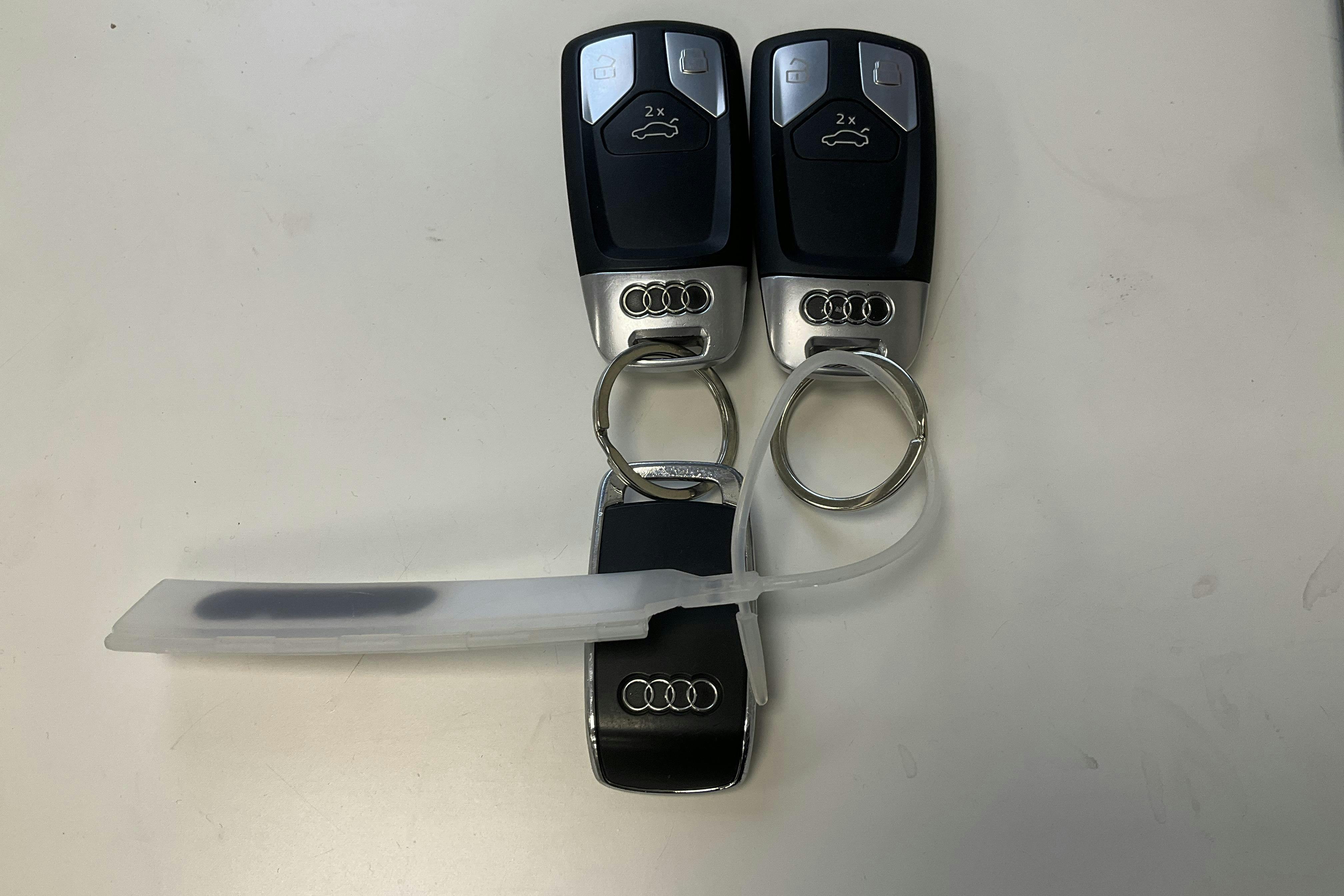 Presentation photo 17 of 17: Audi Q5 40 TDI quattro (204hk) - 111 040 km - Automatic - gray - 2021