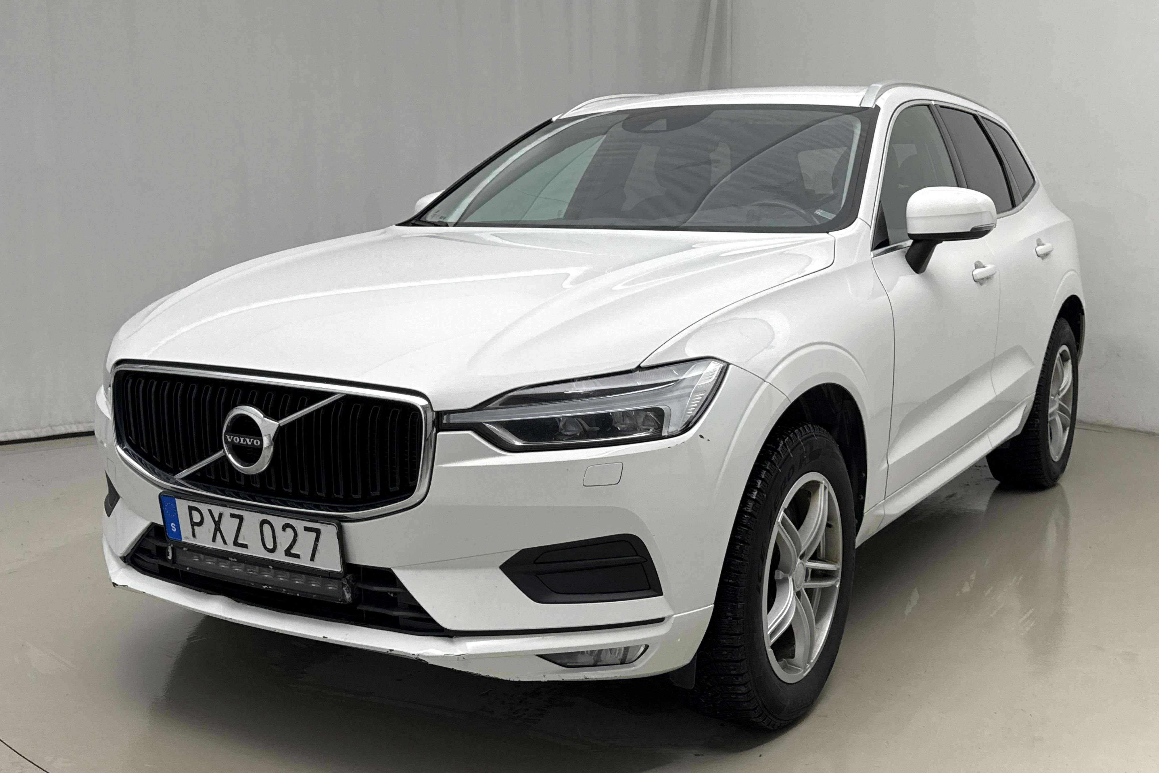 Presentation photo 1 of 16: Volvo XC60 D4 AWD (190hk) - 192 210 km - Automatic - white - 2018