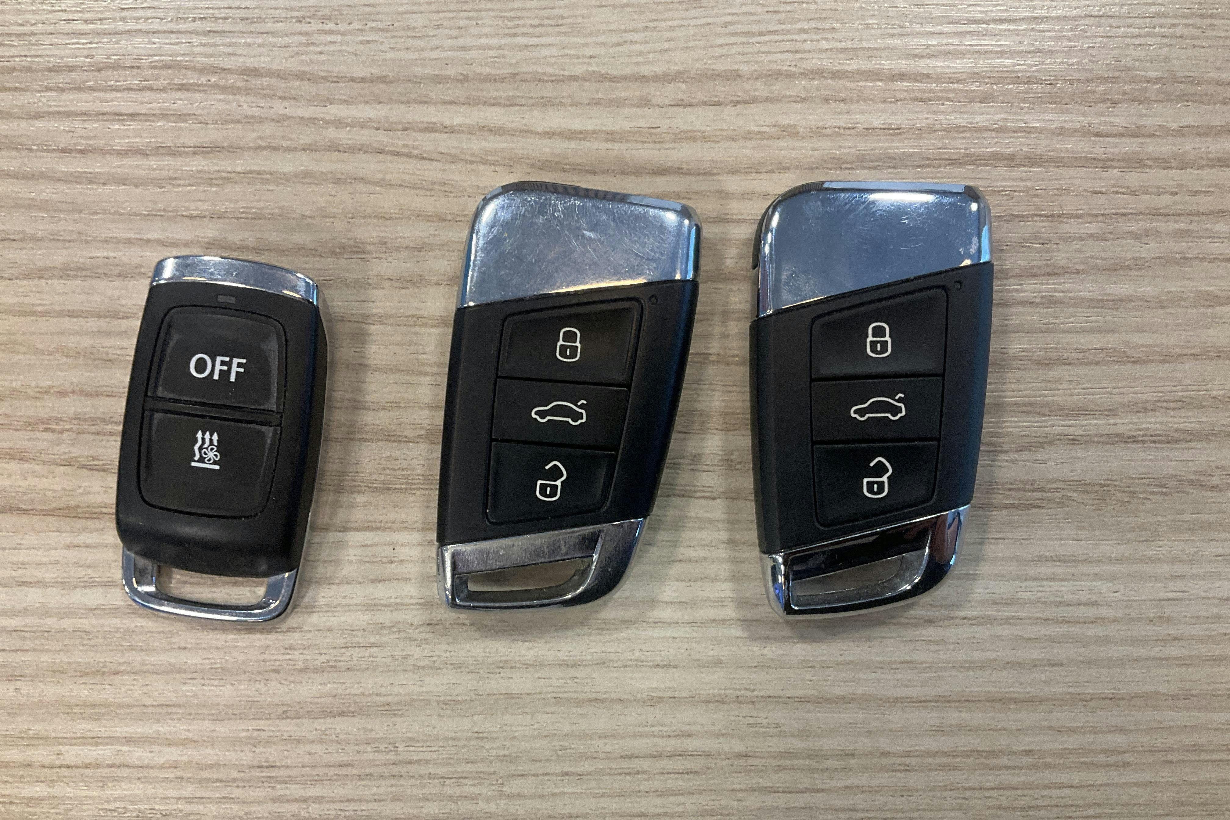 Presentationsfoto 18 av 18: VW Passat 1.4 Plug-in-Hybrid Sportscombi (218hk) - 13 481 mil - Automat - vit - 2019