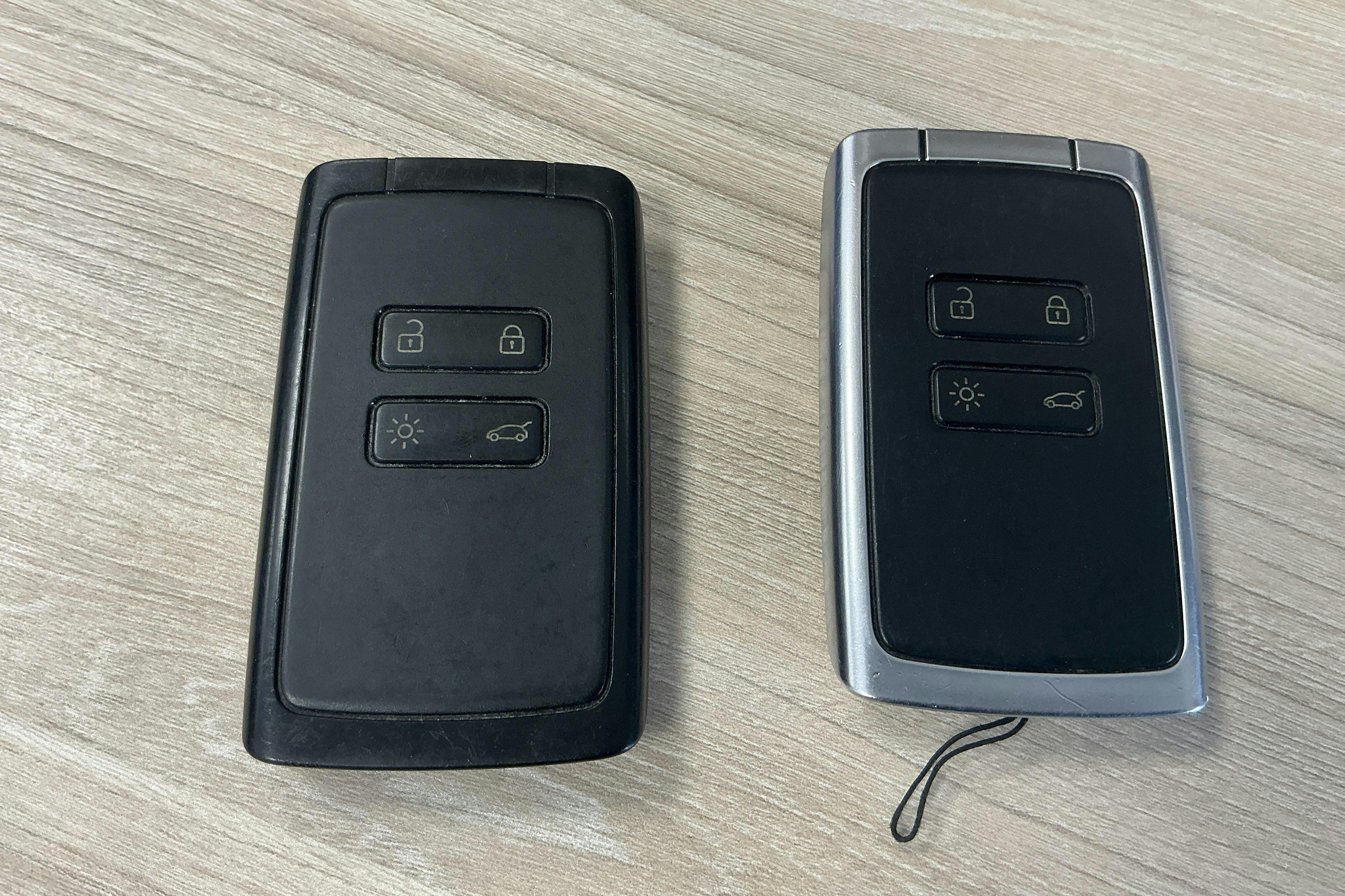 Presentationsfoto 19 av 19: Renault Mégane 1.3 TCe Sport Tourer (115hk) - 9 969 mil - Manuell - grå - 2020