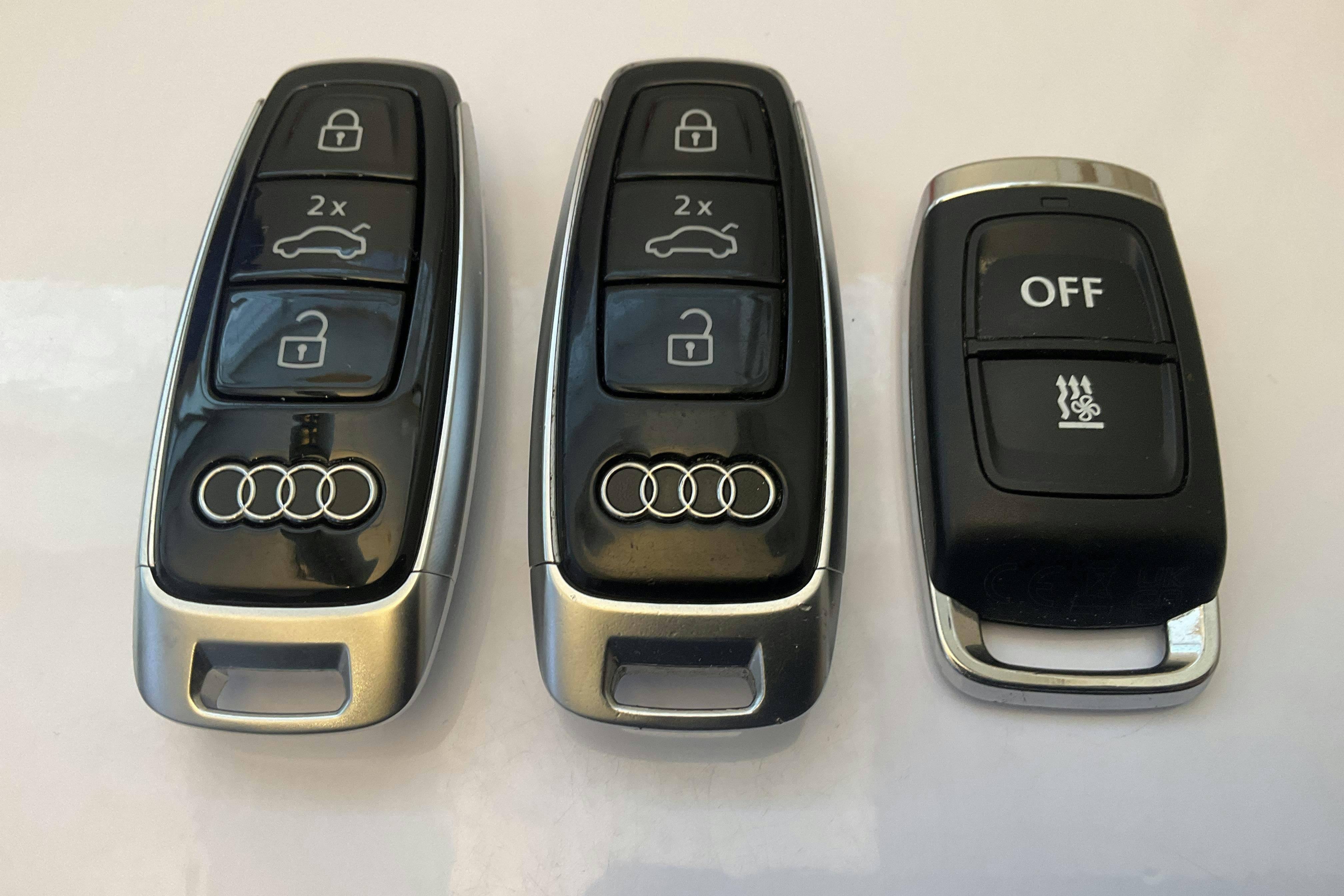 Presentation photo 32 of 32: Audi Q8 50 TDI quattro (286hk) - 47 990 km - Automatic - gray - 2025