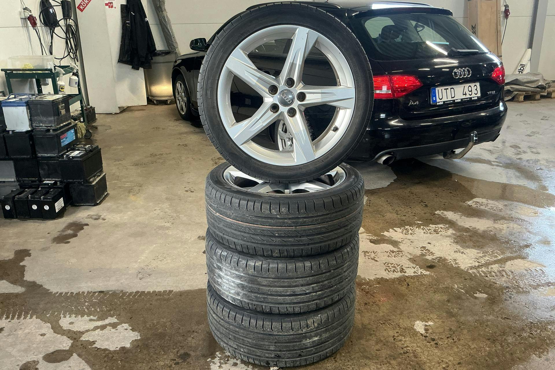 Presentationsfoto 13 av 13: Audi A4 2.0 TFSI E85 Avant (180hk) - 18 342 mil - Manuell - svart - 2011