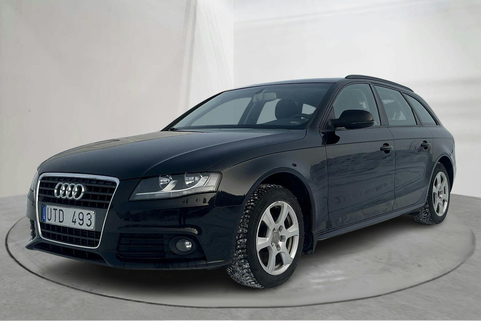 Presentationsfoto 1 av 13: Audi A4 2.0 TFSI E85 Avant (180hk) - 18 342 mil - Manuell - svart - 2011