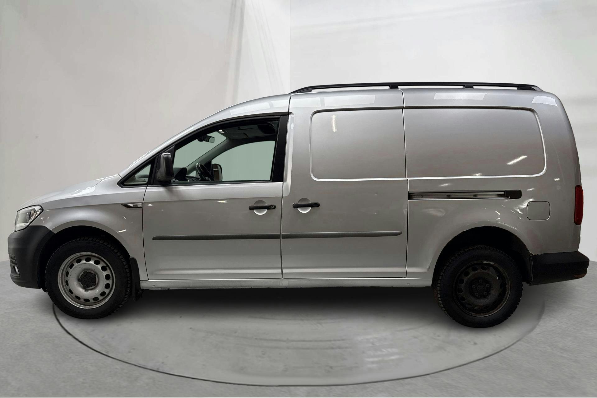 Presentation photo 2 of 15: VW Caddy 2.0 TDI Maxi Skåp 4MOTION (150hk) - 181 060 km - Automatic - silver - 2020