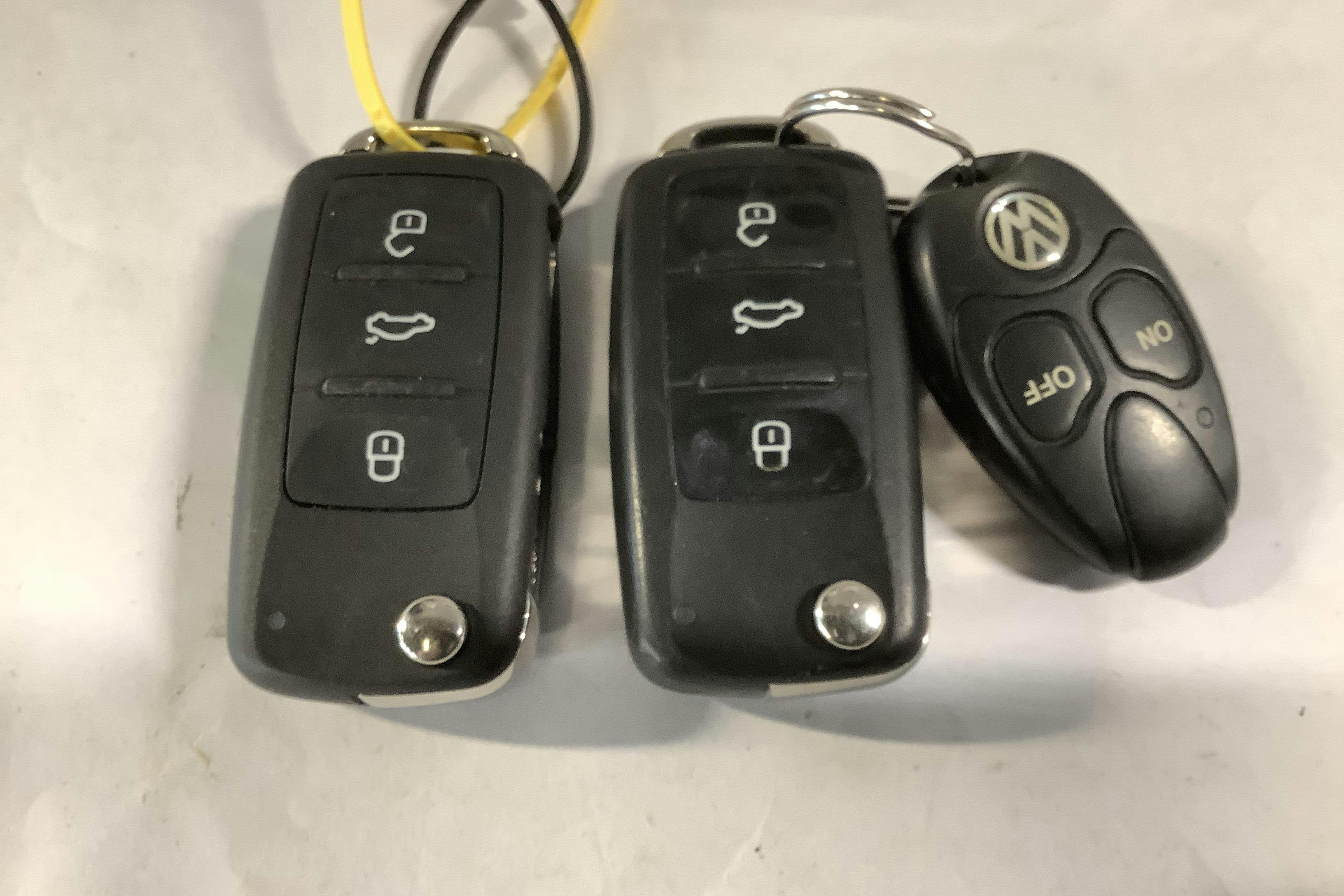 Presentation photo 15 of 15: VW Caddy 2.0 TDI Maxi Skåp 4MOTION (150hk) - 181 060 km - Automatic - silver - 2020