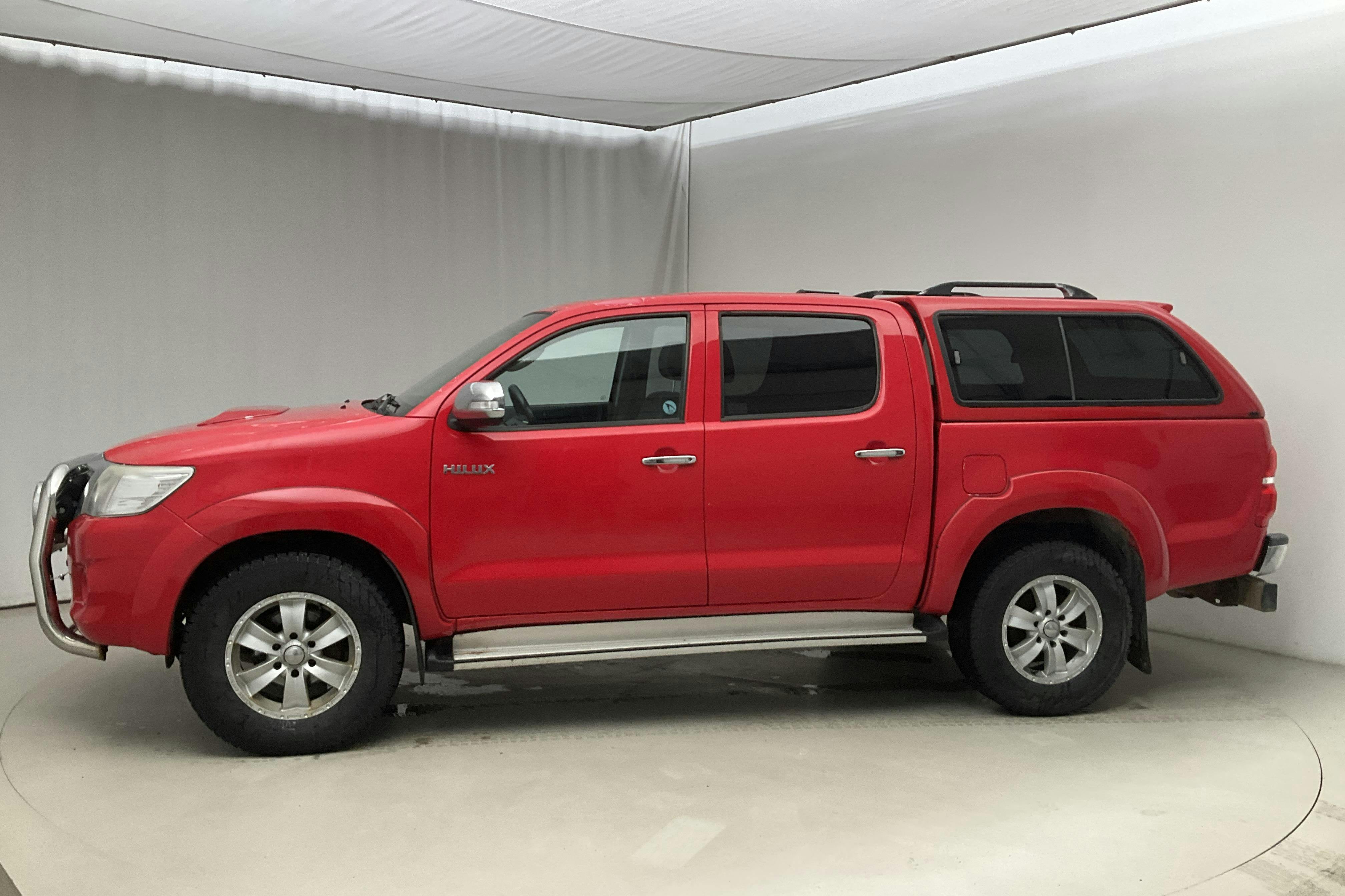 Presentation photo 2 of 15: Toyota Hilux 3.0 D-4D 4WD (171hk) - 271 630 km - Automatic - red - 2013