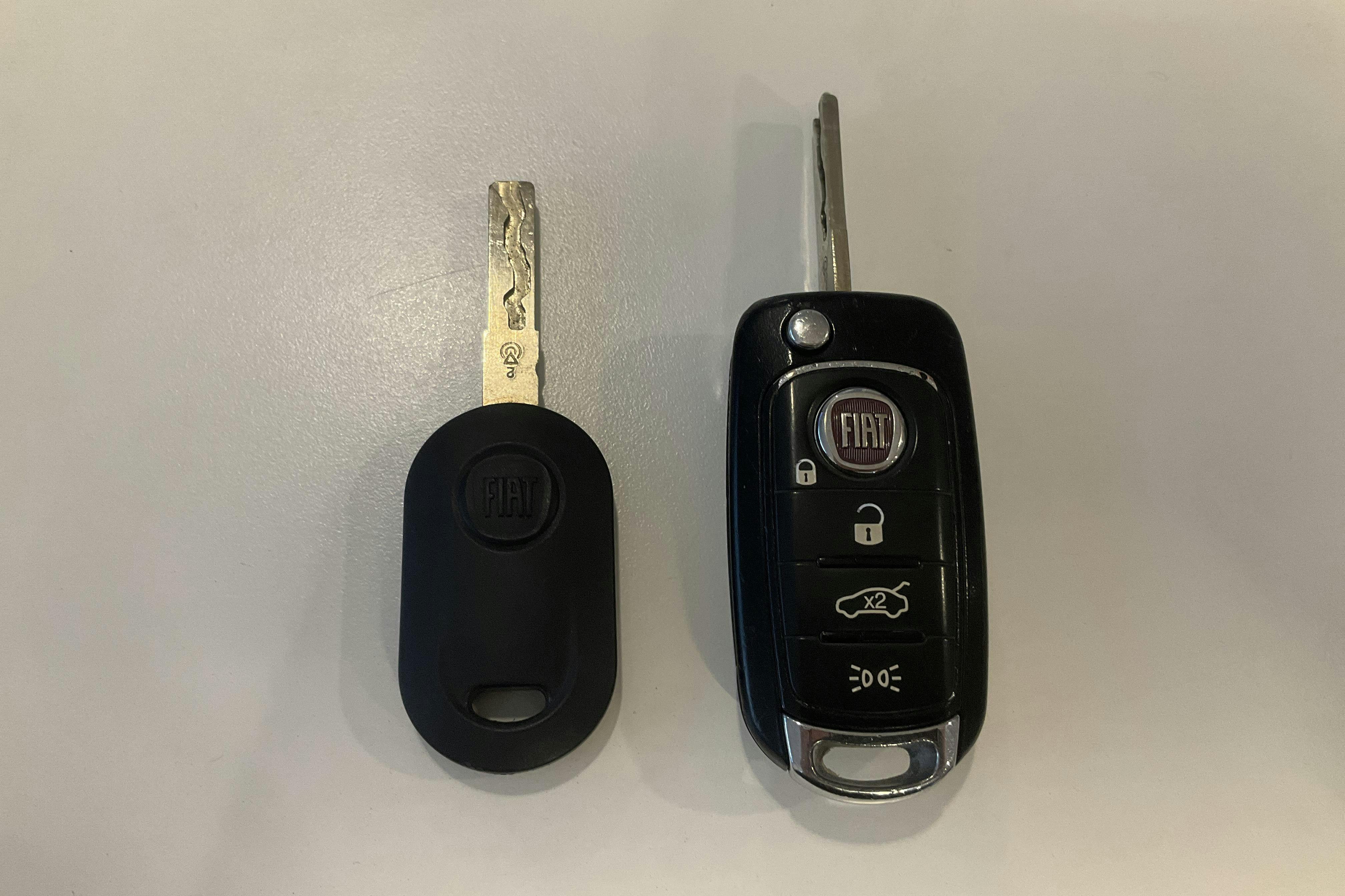 Presentation photo 12 of 12: Fiat 500X 1.6 E-torq (110hk) - 134 030 km - Manual - black - 2016