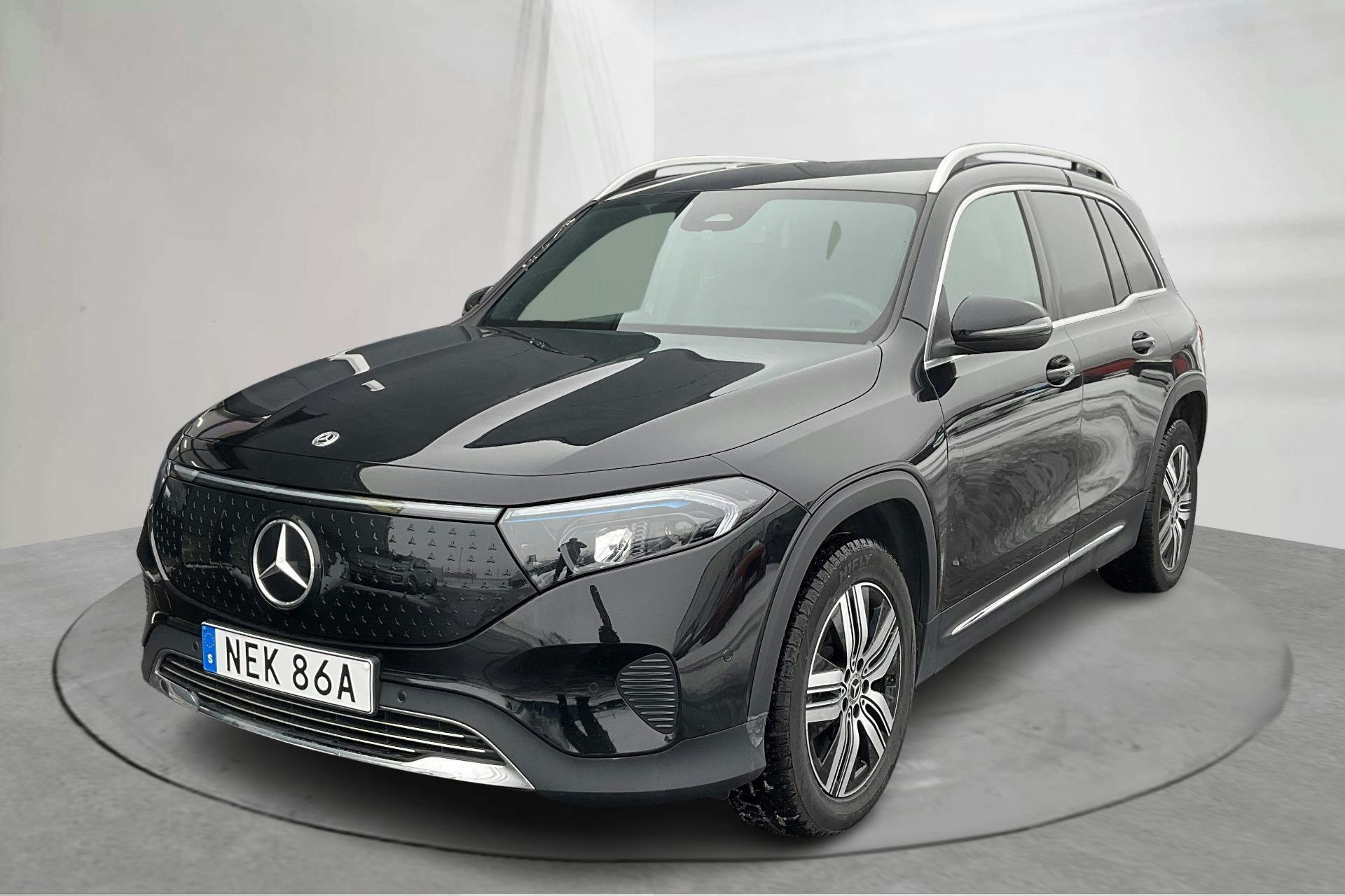 Presentationsfoto 1 av 19: Mercedes EQB 250+ X243 (190hk) - 15 283 mil - Automat - svart - 2024