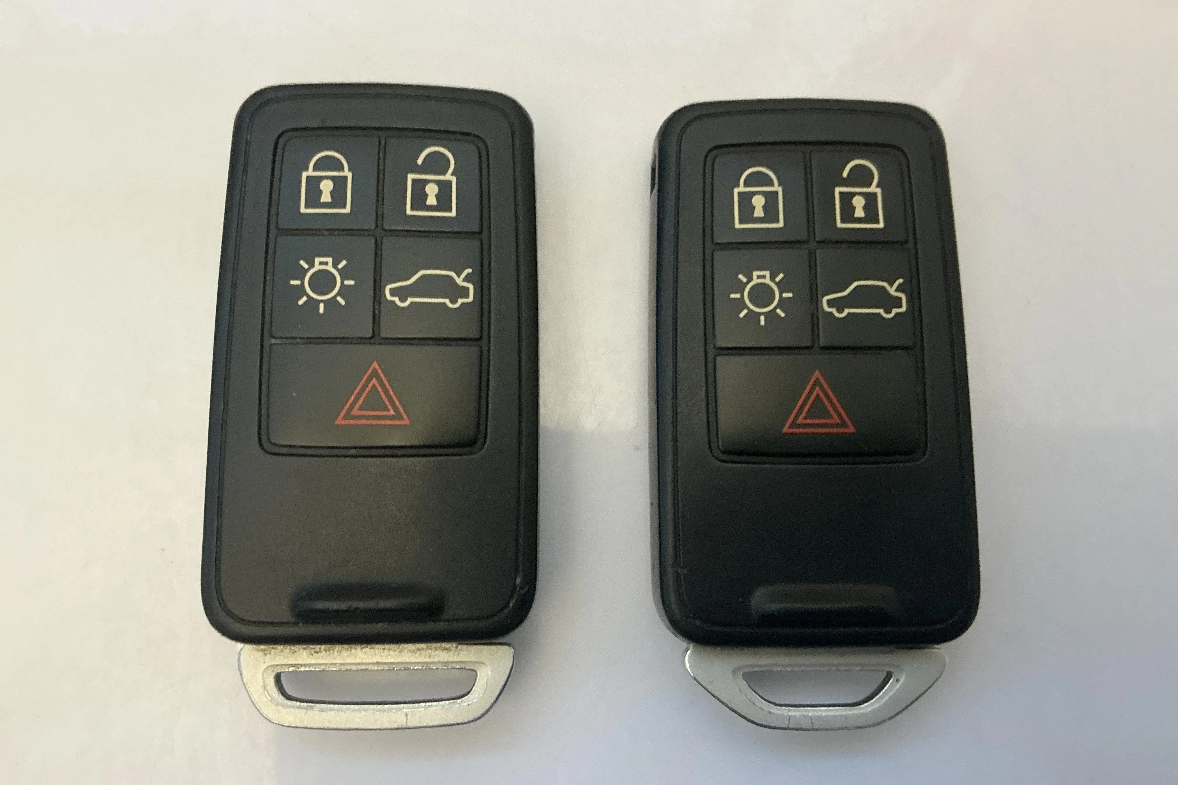 Presentation photo 13 of 13: Volvo V40 T2 (122hk) - 175 250 km - Manual - gray - 2017