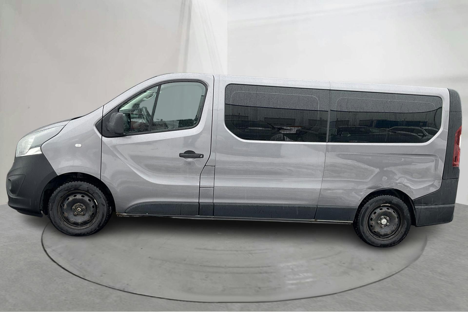 Presentationsfoto 2 av 15: Opel Vivaro 1.6 BITURBO (125hk) - 26 850 mil - Manuell - grå - 2017