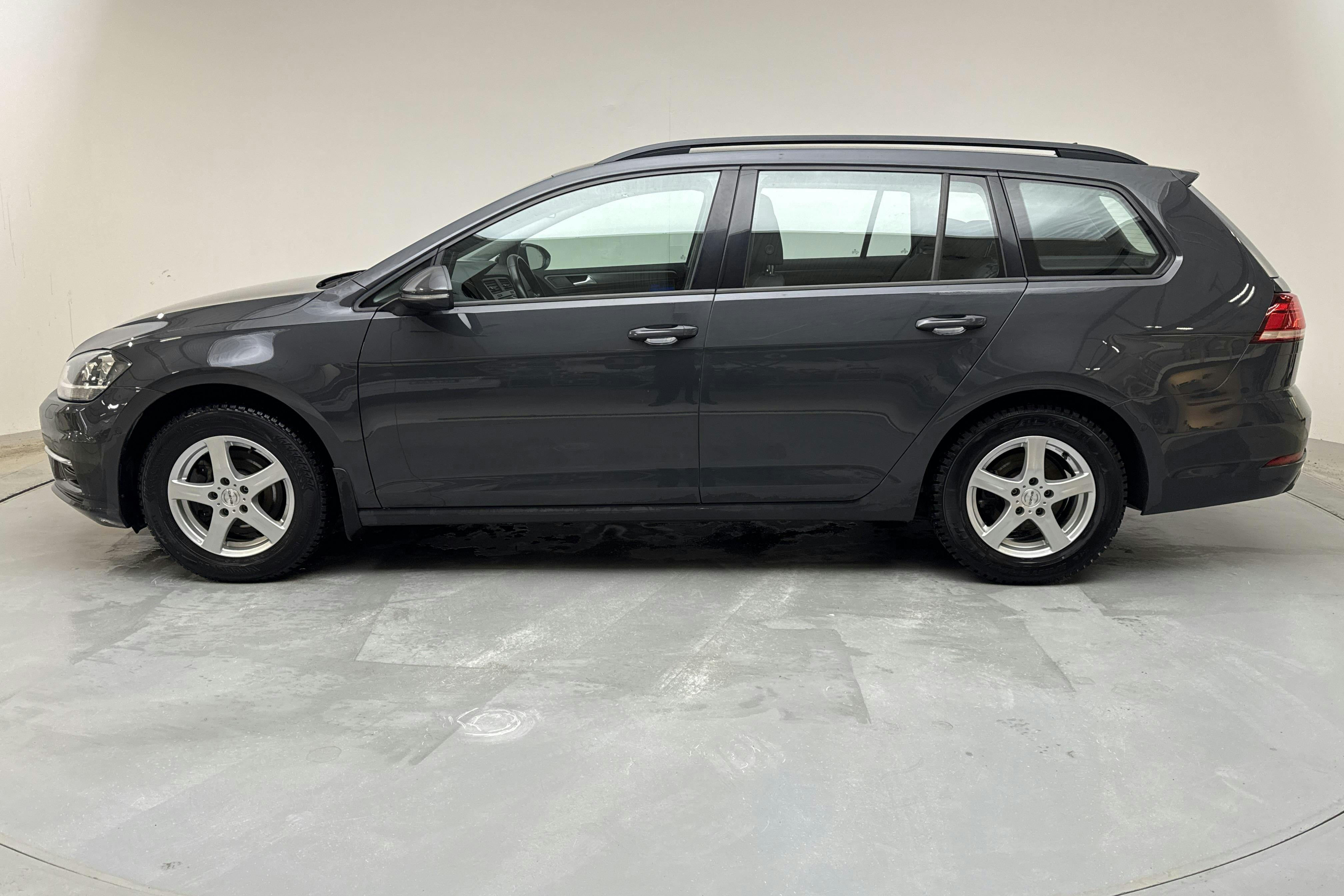 Presentation photo 2 of 15: VW Golf VII 1.4 TSI Multifuel Sportscombi (125hk) - 84 720 km - Manual - Dark Grey - 2018