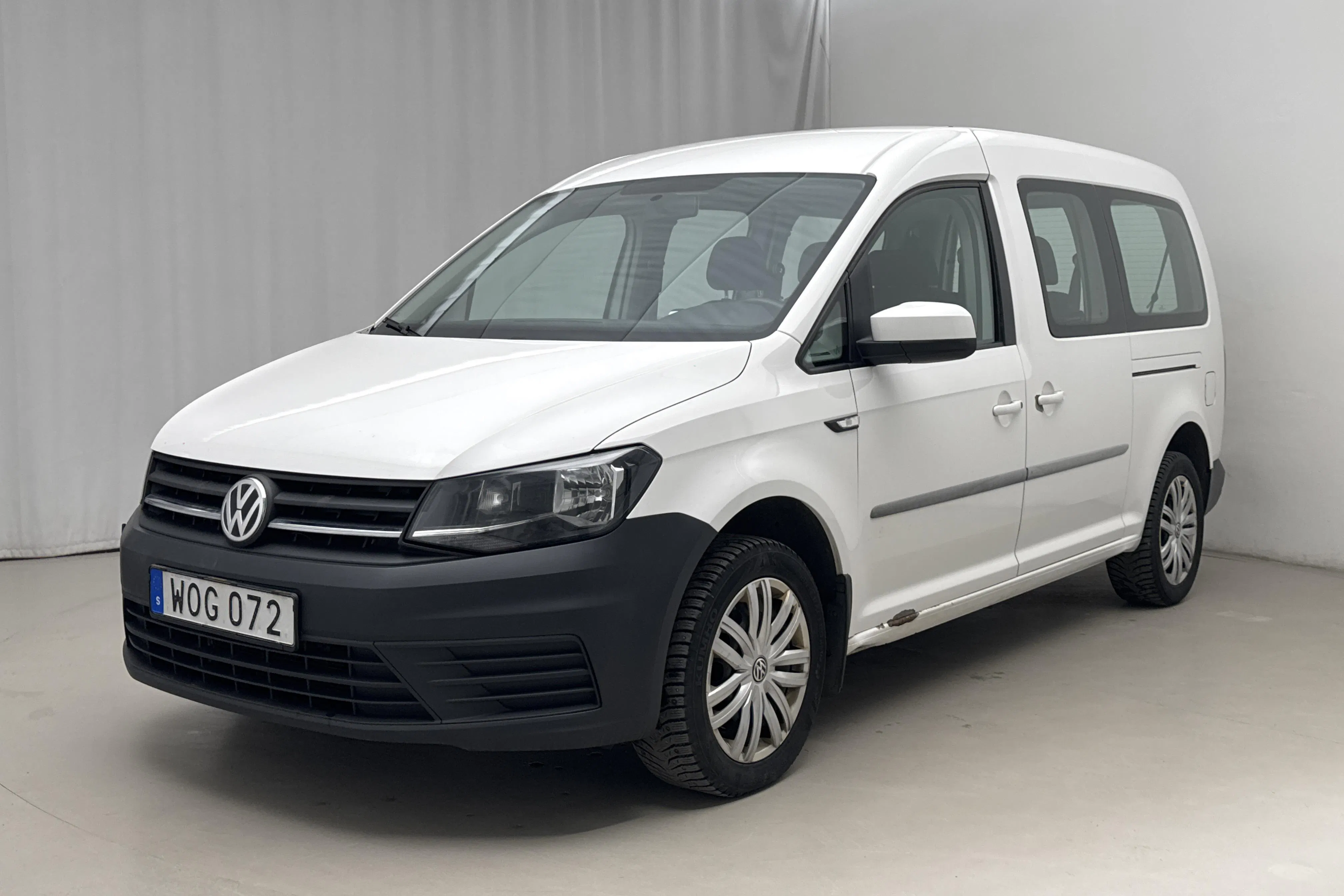 Presentationsfoto 1 av 17: VW Caddy Maxi Life 2.0 TDI (102hk) - 27 289 mil - Automat - vit - 2018