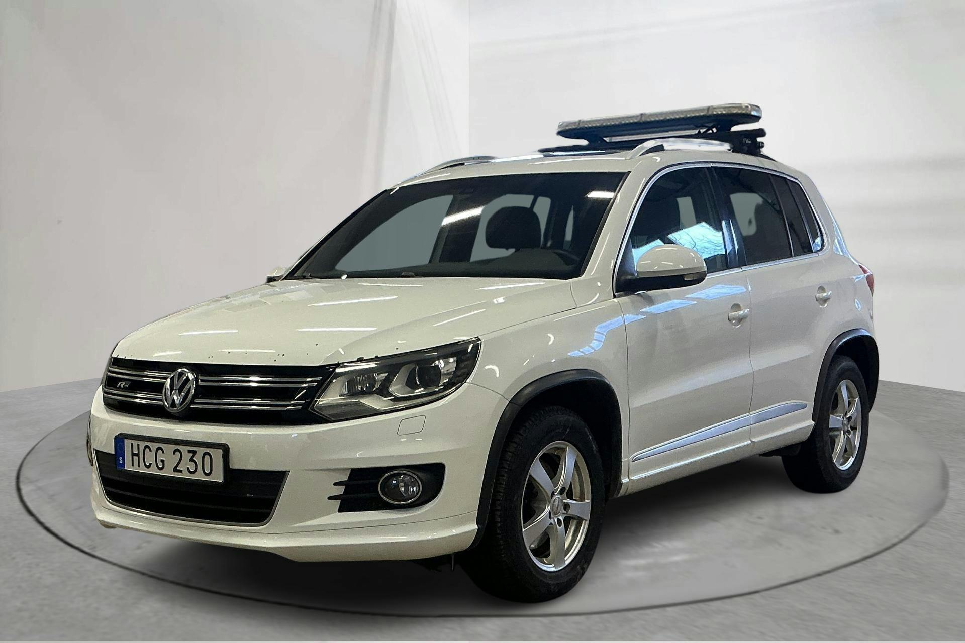 Presentation photo 1 of 17: VW Tiguan 2.0 TDI 4MOTION BlueMotion Technology (184hk) - 183 500 km - Automatic - white - 2016