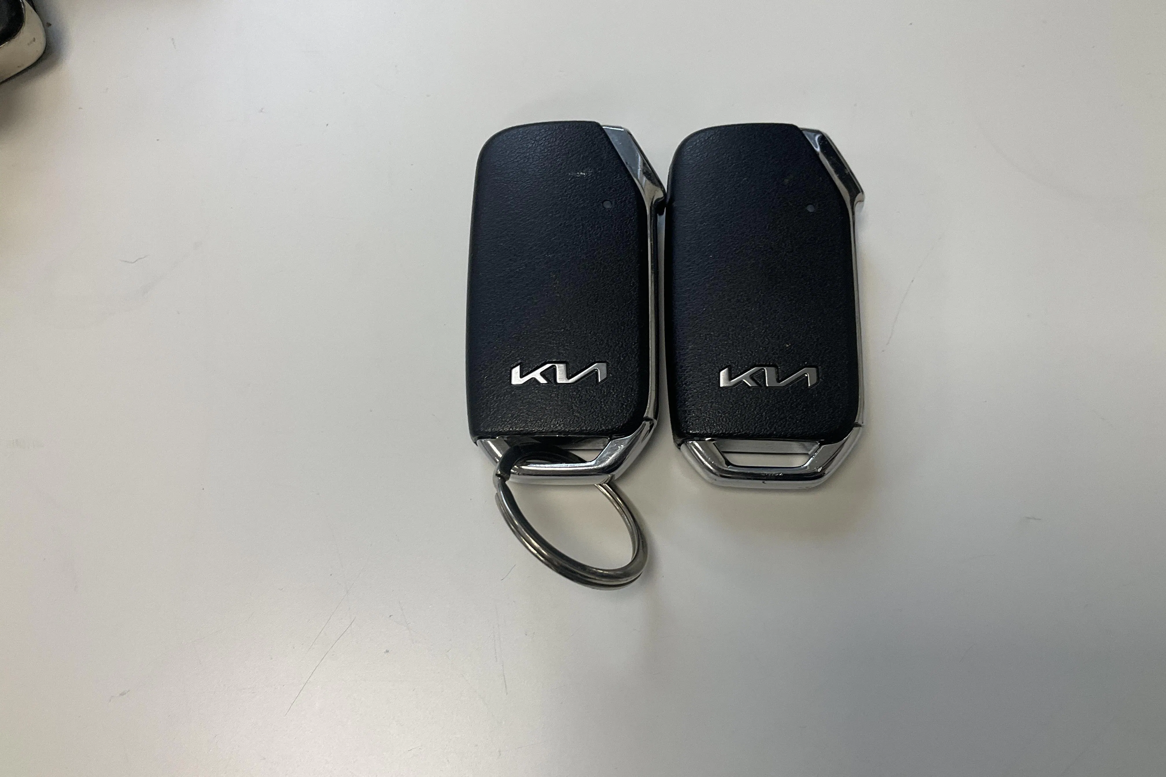 Presentation photo 15 of 15: KIA Niro Hybrid (141hk) - 29 870 km - Automatic - black - 2024