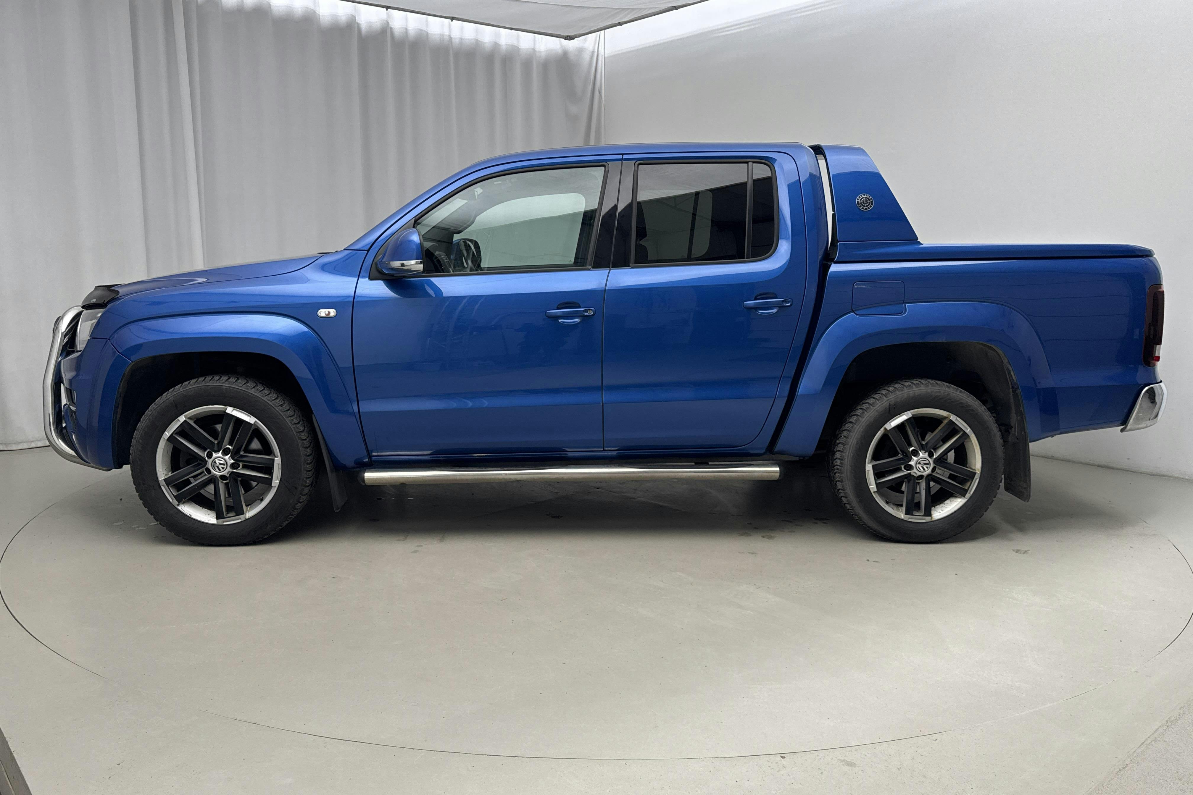 Presentationsfoto 2 av 18: VW Amarok 3.0 TDI 4motion (258hk) - 18 430 mil - Automat - blå - 2019