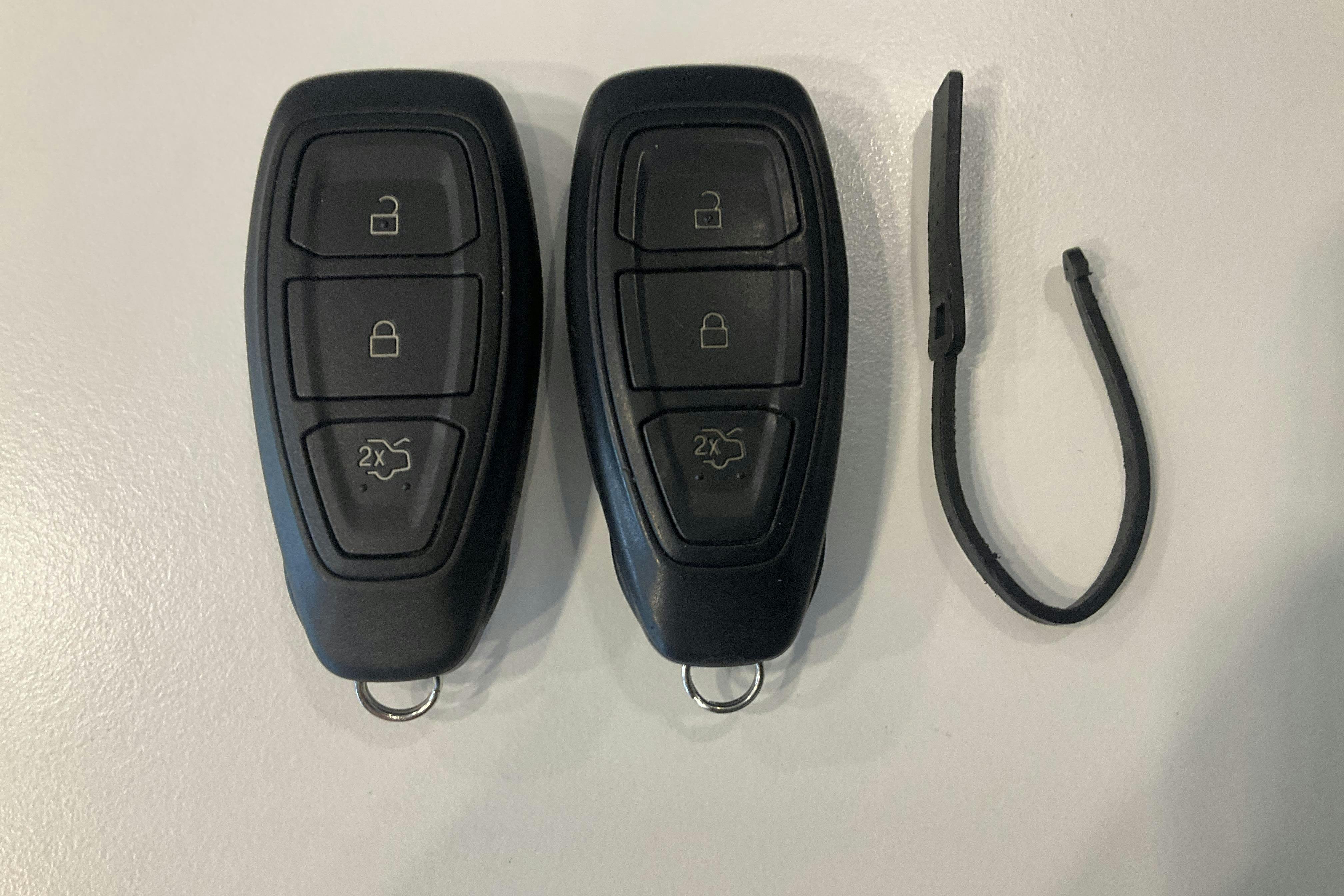 Presentation photo 17 of 17: Ford Kuga 1.5 EcoBoost E85 (150hk) - 105 050 km - Automatic - gray - 2020