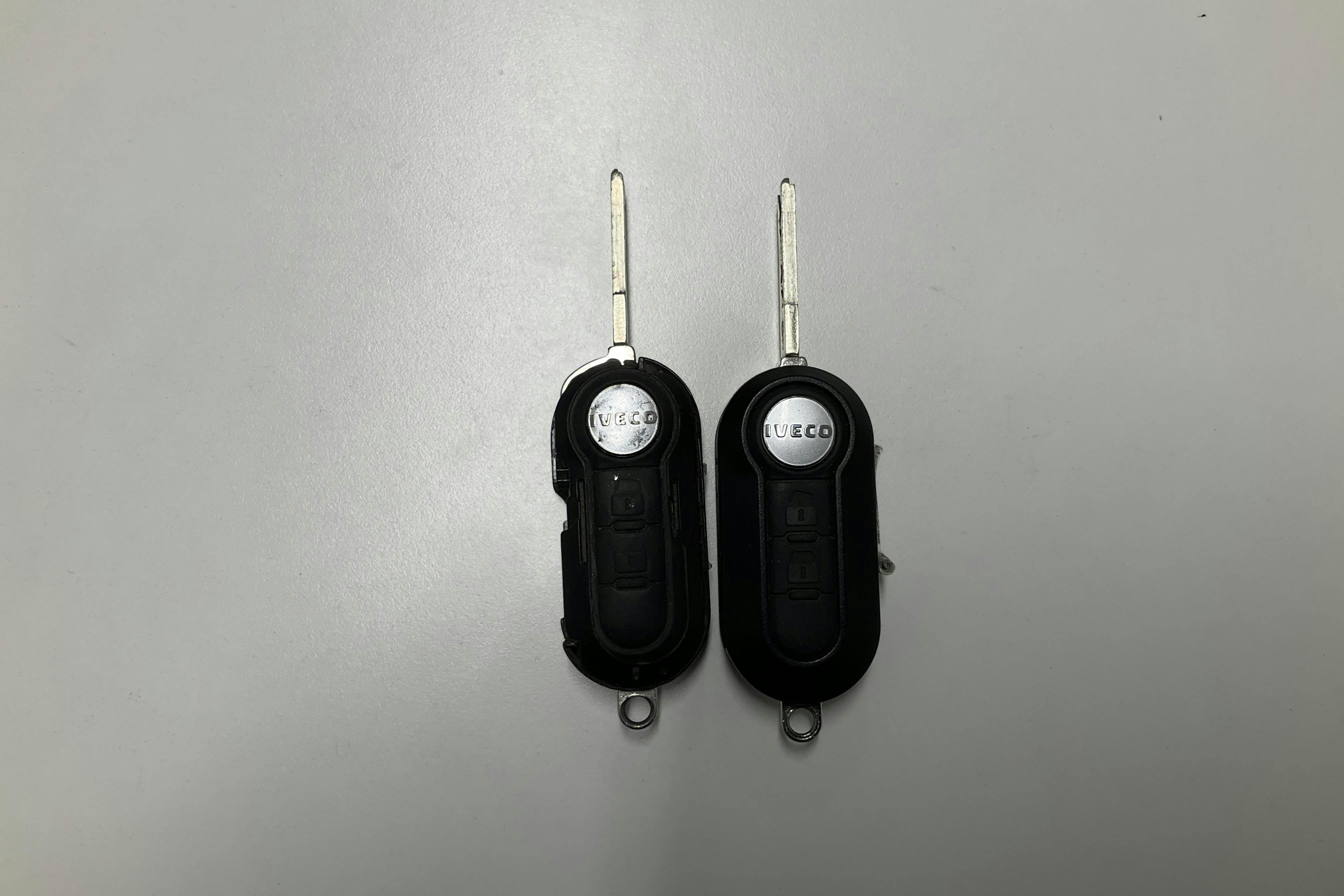 Presentation photo 15 of 15: Iveco Daily 35 2.3 (146hk) - 246 770 km - Manual - white - 2016