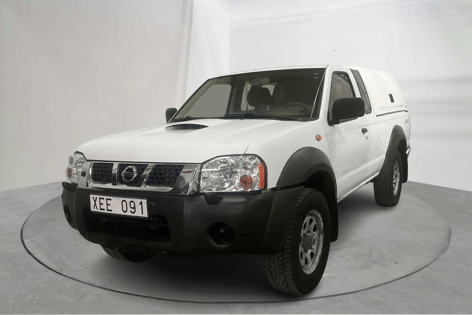 Presentation photo 1 of 12: Nissan King Cab 2.5 TDI 4WD (133hk) - 173 470 km - Manual - white - 2004