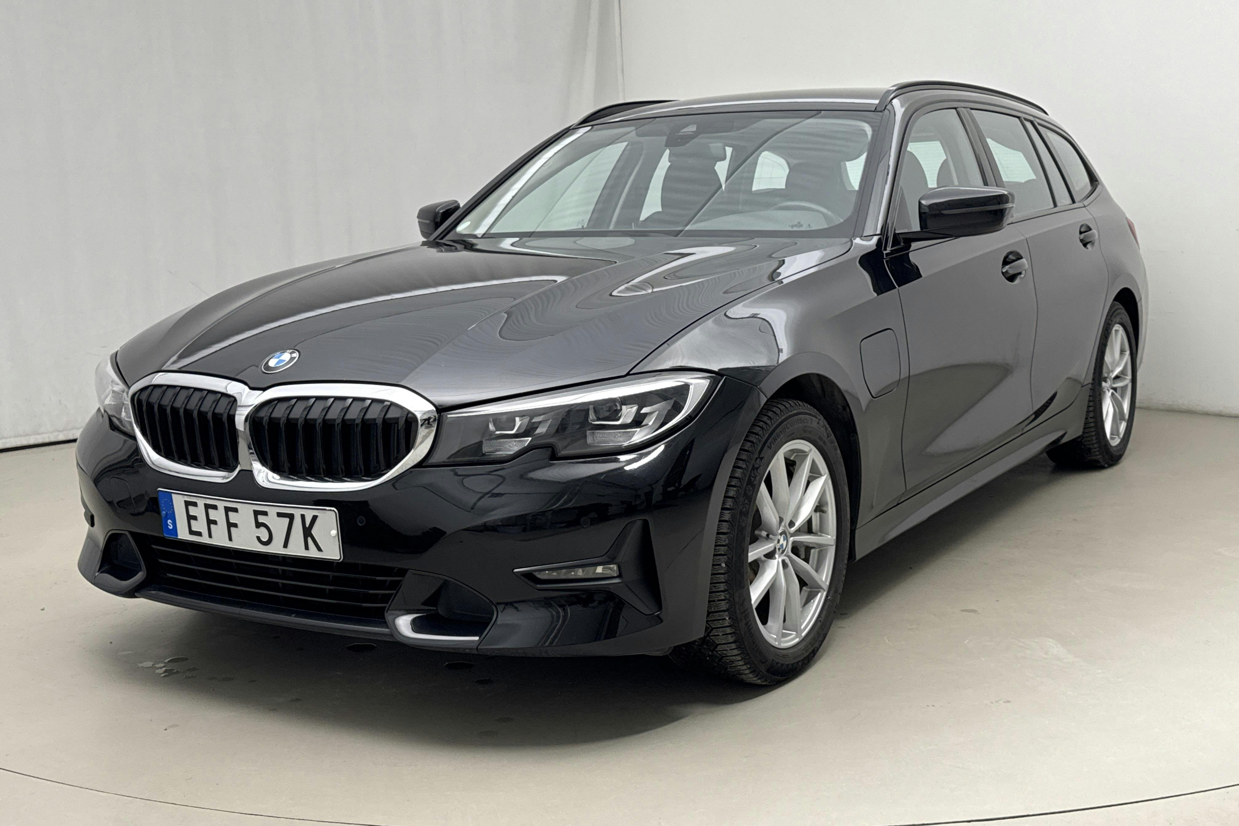 Presentation photo 1 of 23: BMW 330e Touring, G21 (292hk) - 91 650 km - Automatic - black - 2021