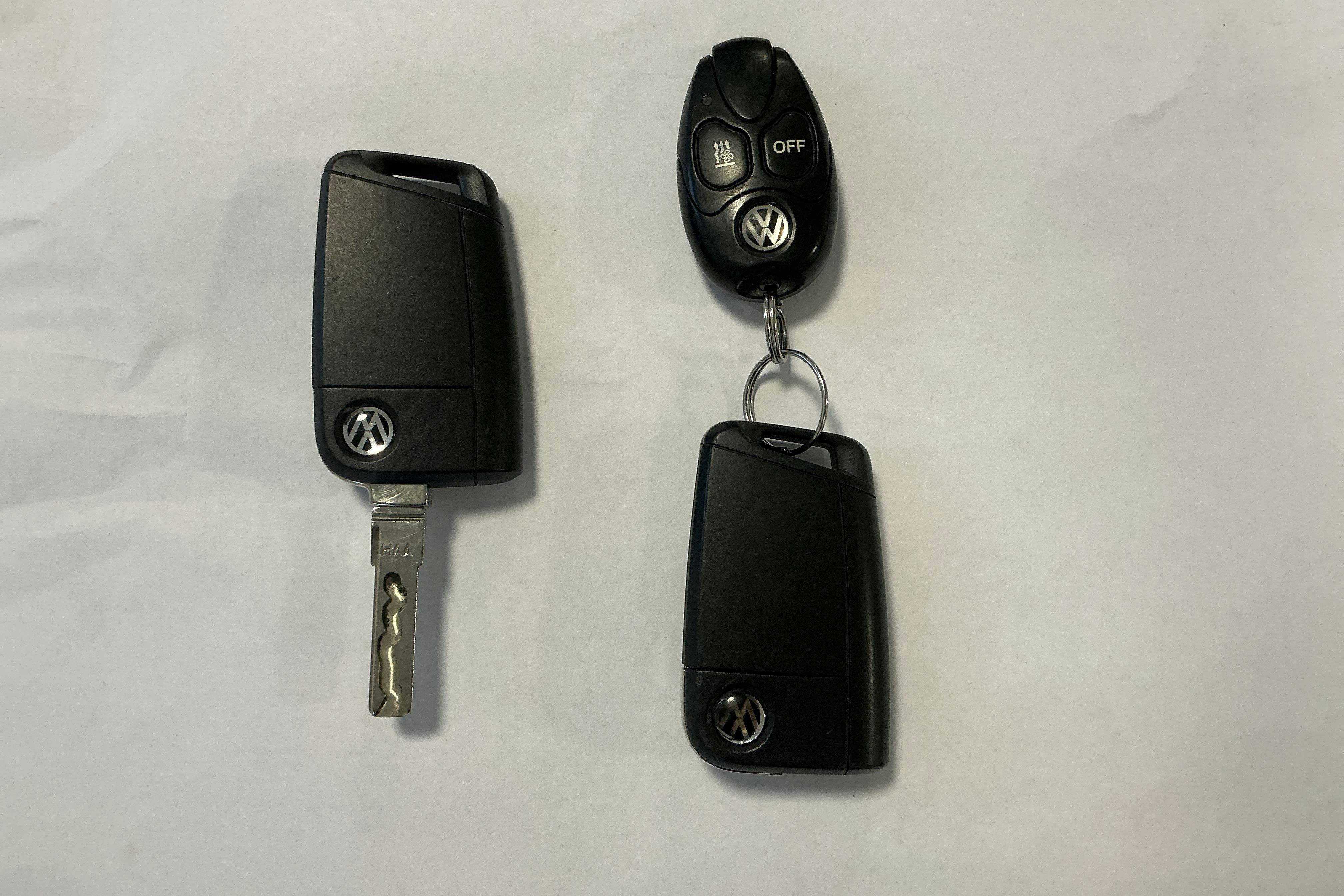 Presentationsfoto 13 av 13: VW Golf VII 1.6 TDI BlueMotion Sportscombi 4Motion (110hk) - 16 380 mil - Manuell - vit - 2016