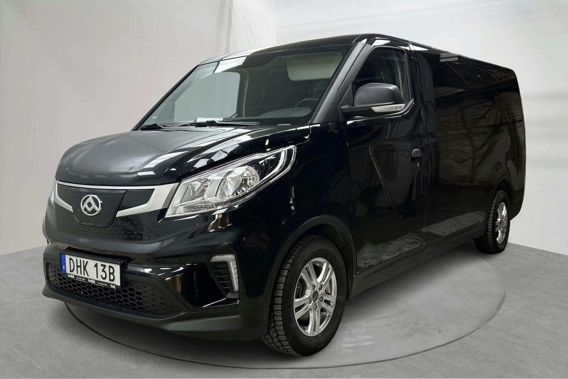 Presentation photo 1 of 15: Maxus e-Deliver 3 50.2kWh (120hk) - 31 150 km - Automatic - black - 2022