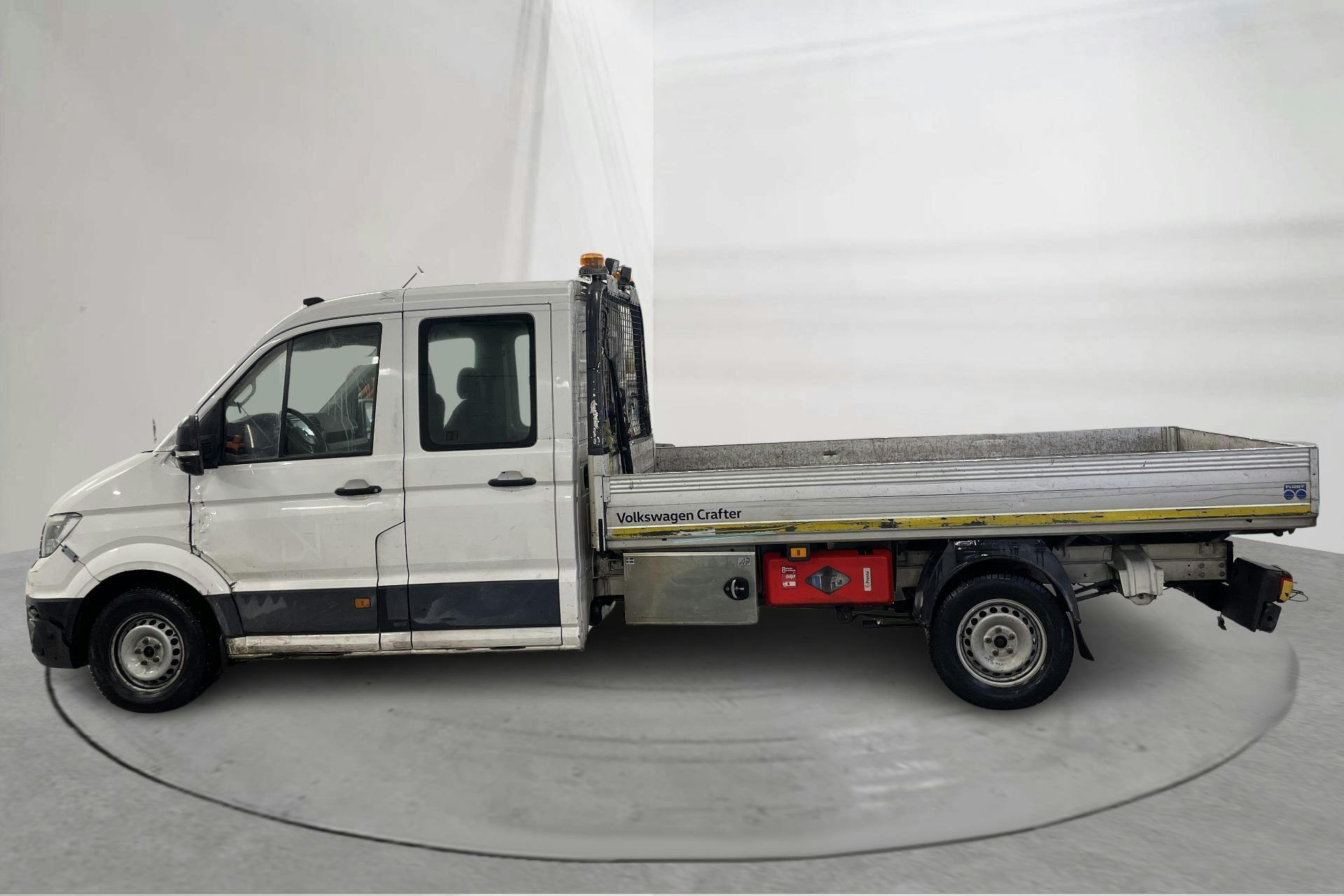 Presentation photo 2 of 16: VW Crafter 35 2.0 TDI Chassi 4Motion (177hk) - 110 760 km - Automatic - white - 2021