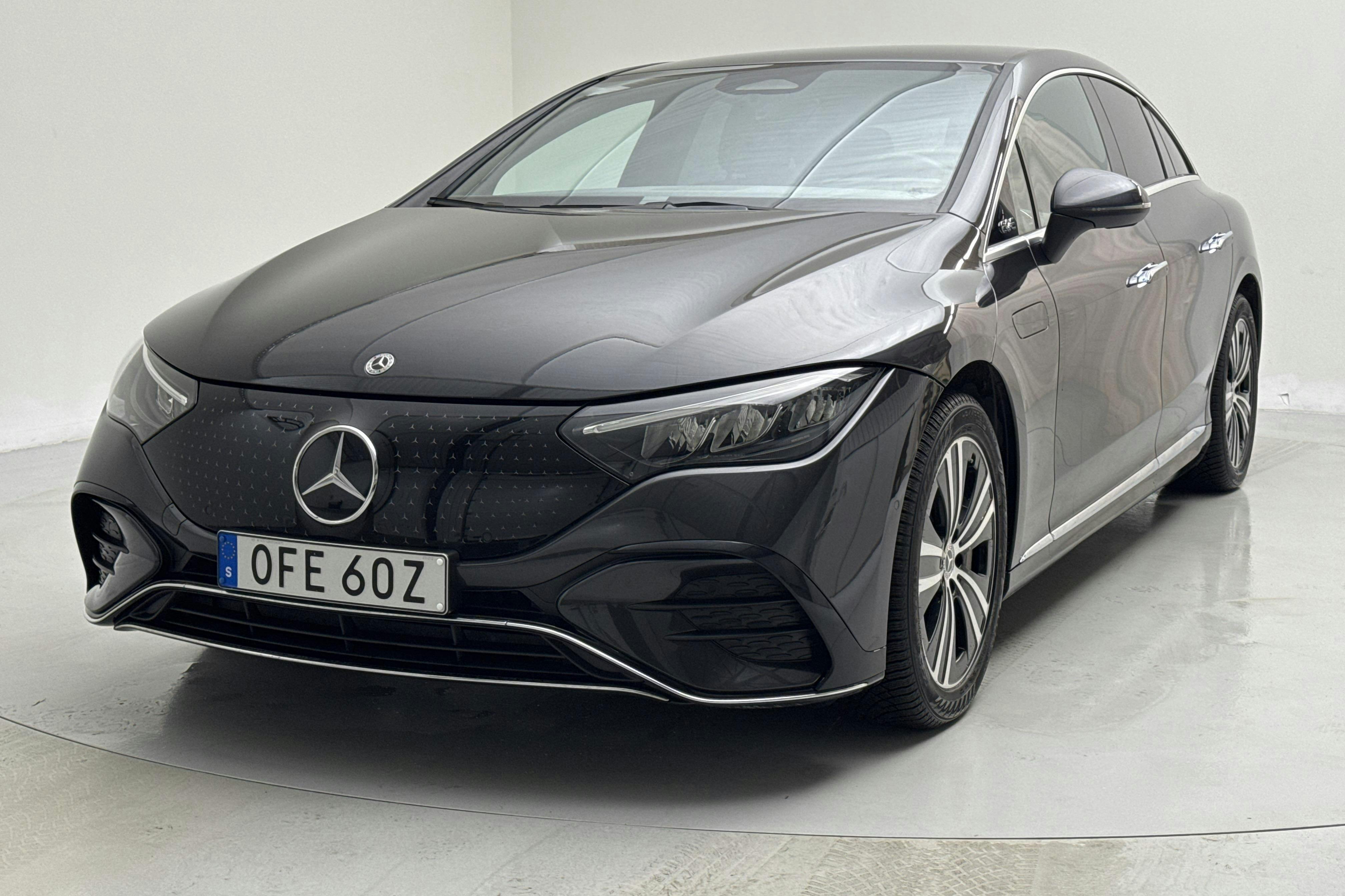 Presentationsfoto 1 av 17: Mercedes EQE 350 4Matic V295 (292hk) - 3 798 mil - Automat - grå - 2024