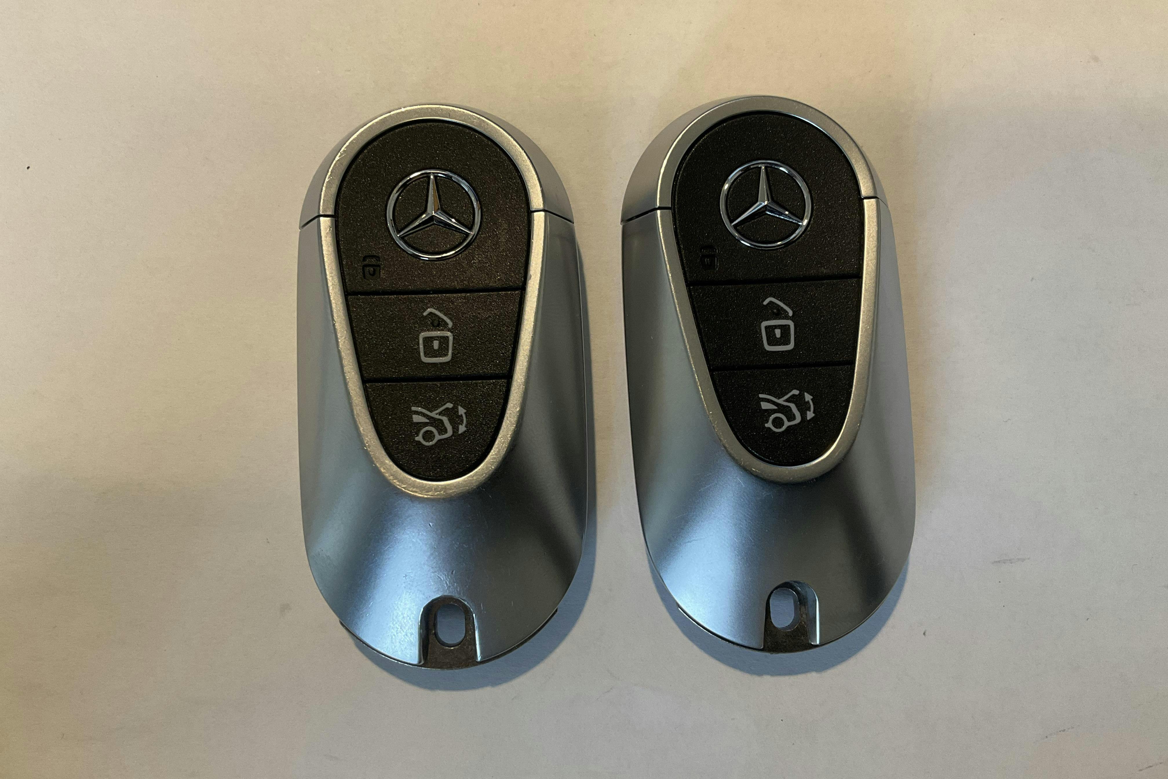 Presentationsfoto 17 av 17: Mercedes EQE 350 4Matic V295 (292hk) - 3 798 mil - Automat - grå - 2024