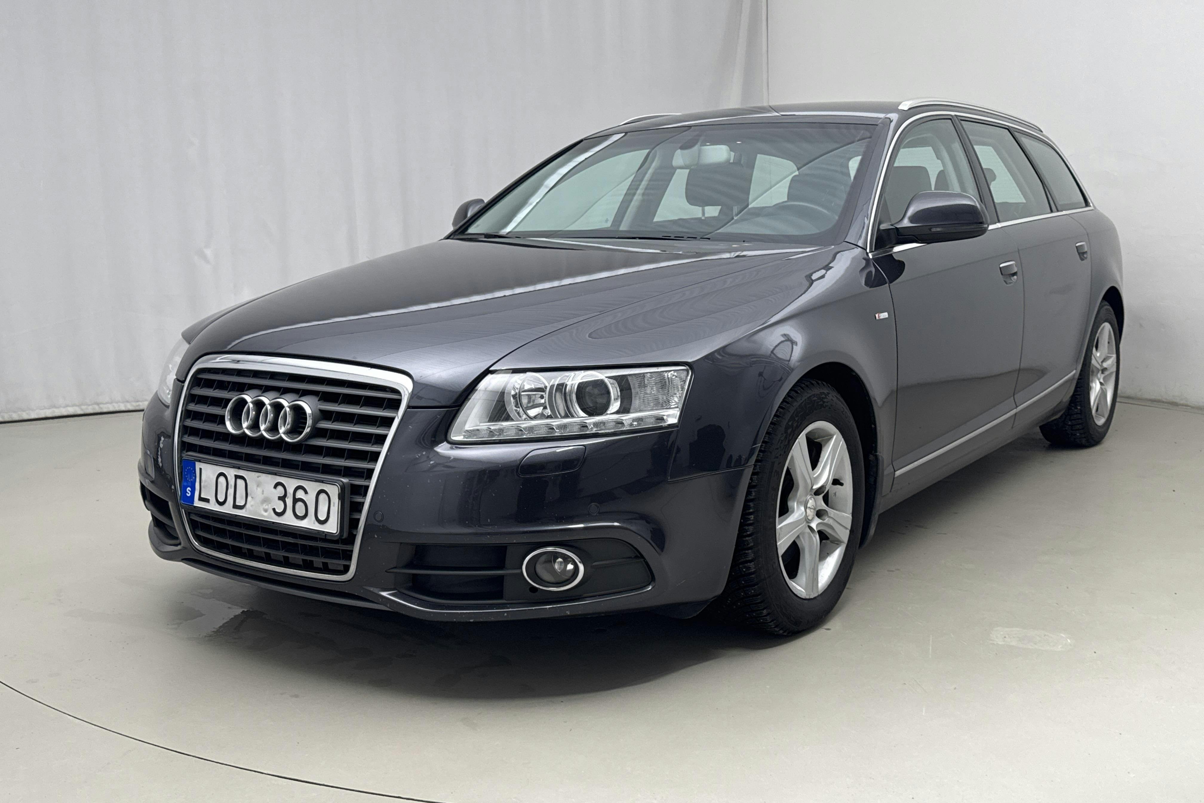 Presentation photo 1 of 14: Audi A6 2.0 TFSI Avant (170hk) - 127 340 km - Automatic - Light Brown - 2011