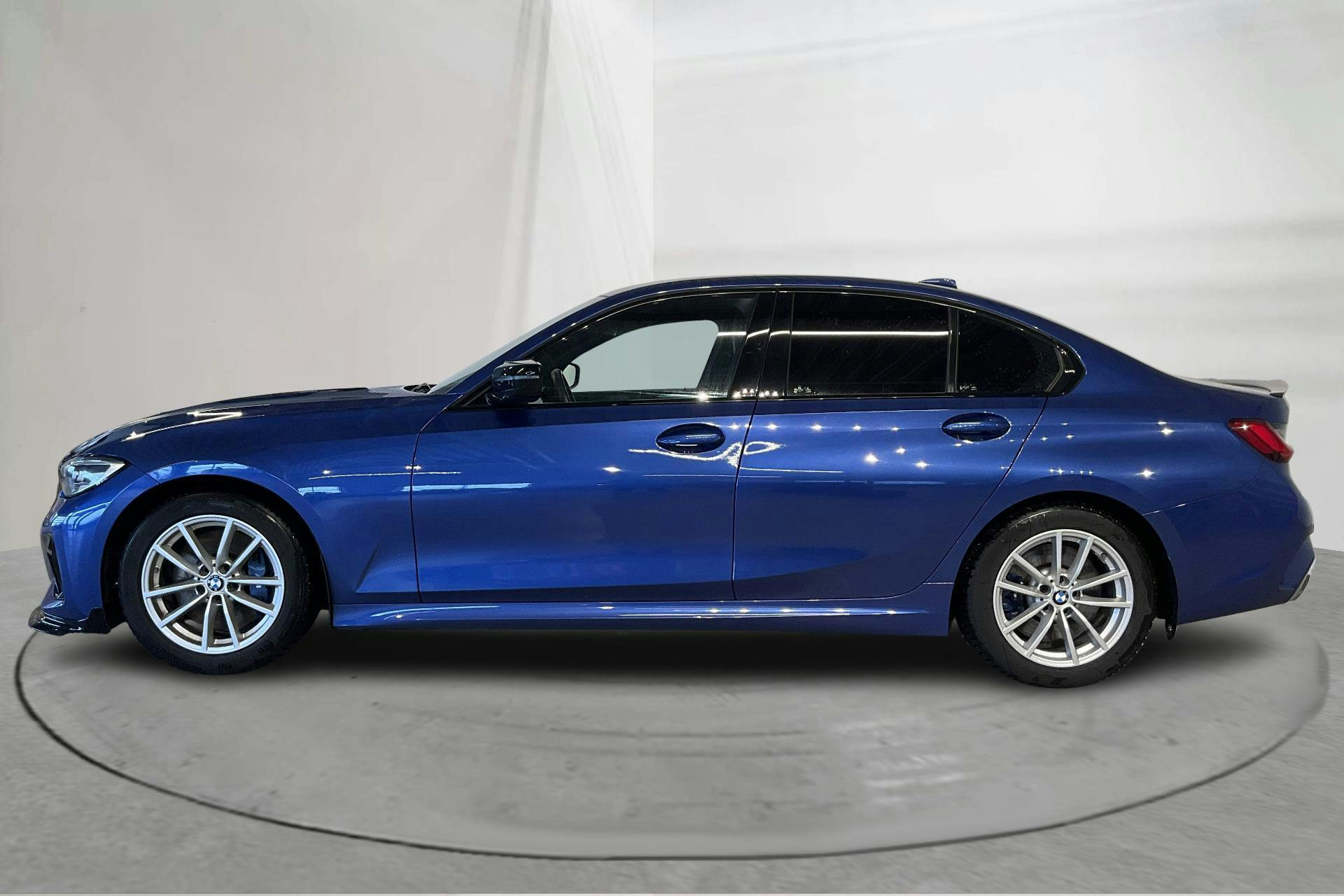 Presentation photo 2 of 19: BMW M340i xDrive Sedan, G20 (374hk+11hk) - 60 560 km - Automatic - blue - 2021