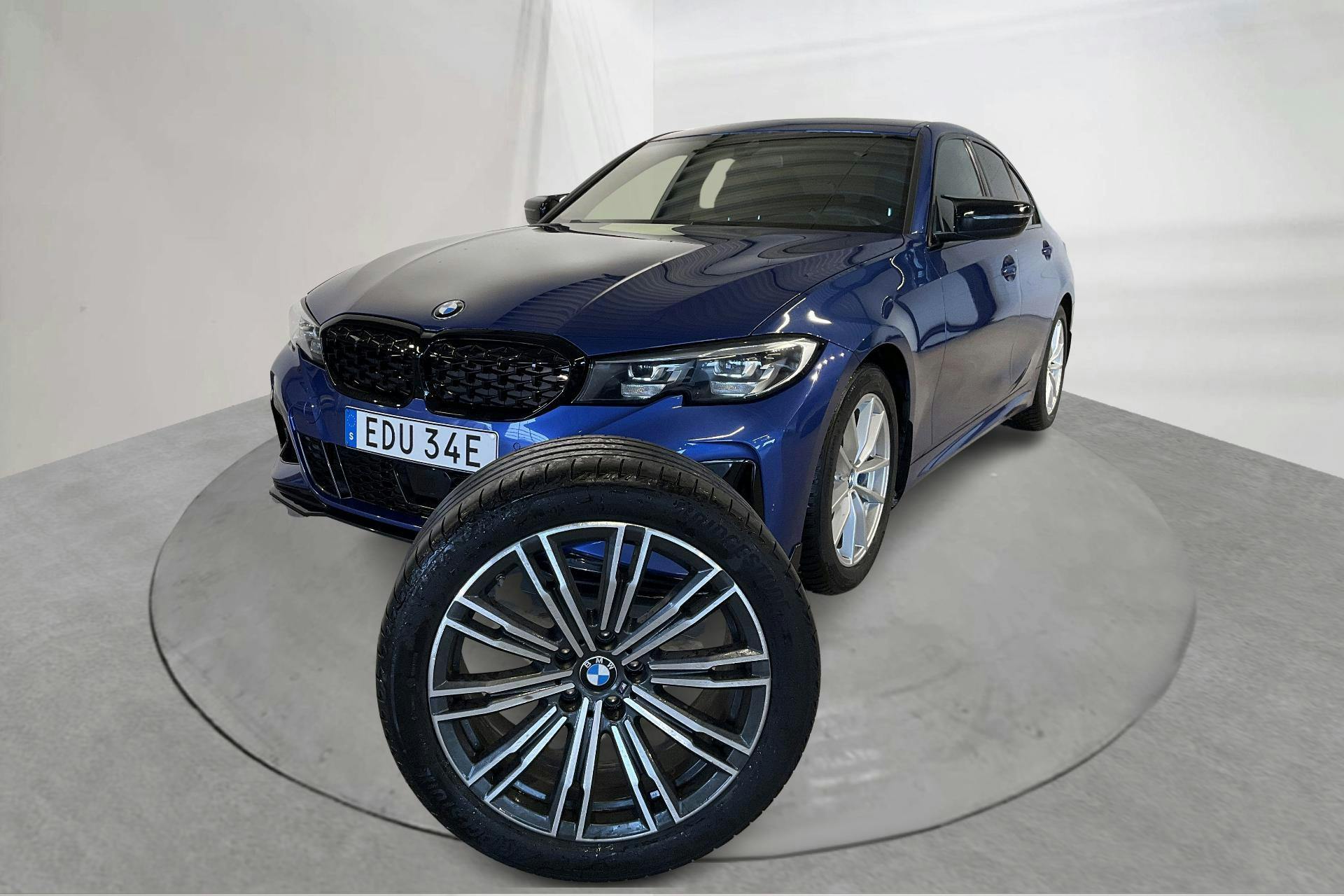 Presentation photo 1 of 19: BMW M340i xDrive Sedan, G20 (374hk+11hk) - 60 560 km - Automatic - blue - 2021