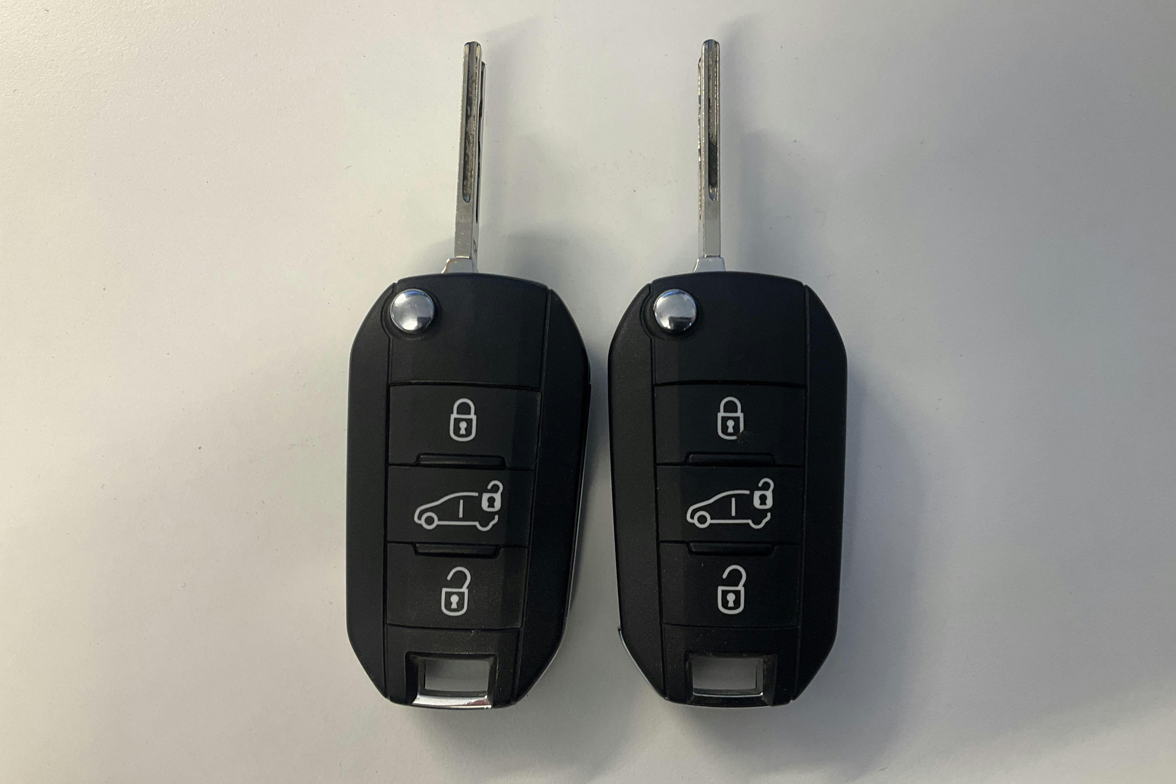 Presentation photo 14 of 14: Toyota PROACE CITY 1.2T (110hk) - 61 210 km - Manual - white - 2022