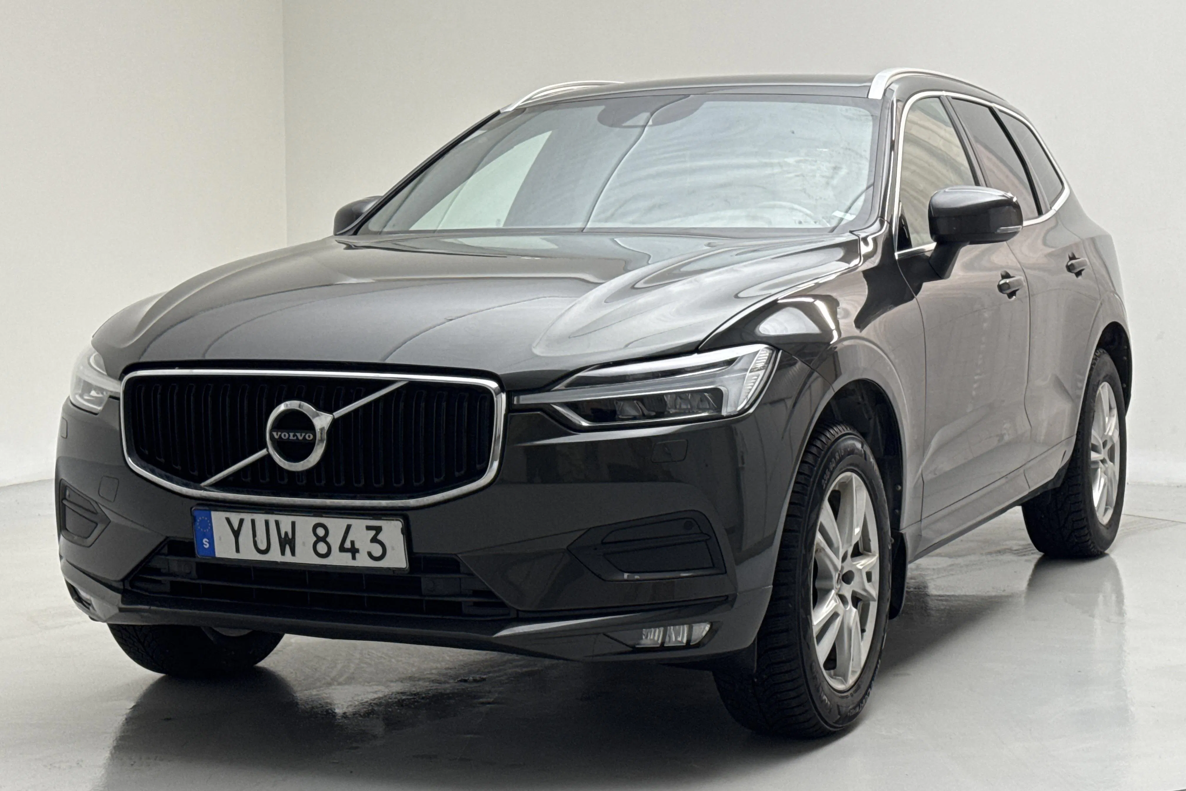 Presentation photo 1 of 15: Volvo XC60 D4 AWD (190hk) - 220 320 km - Automatic - Dark Grey - 2018