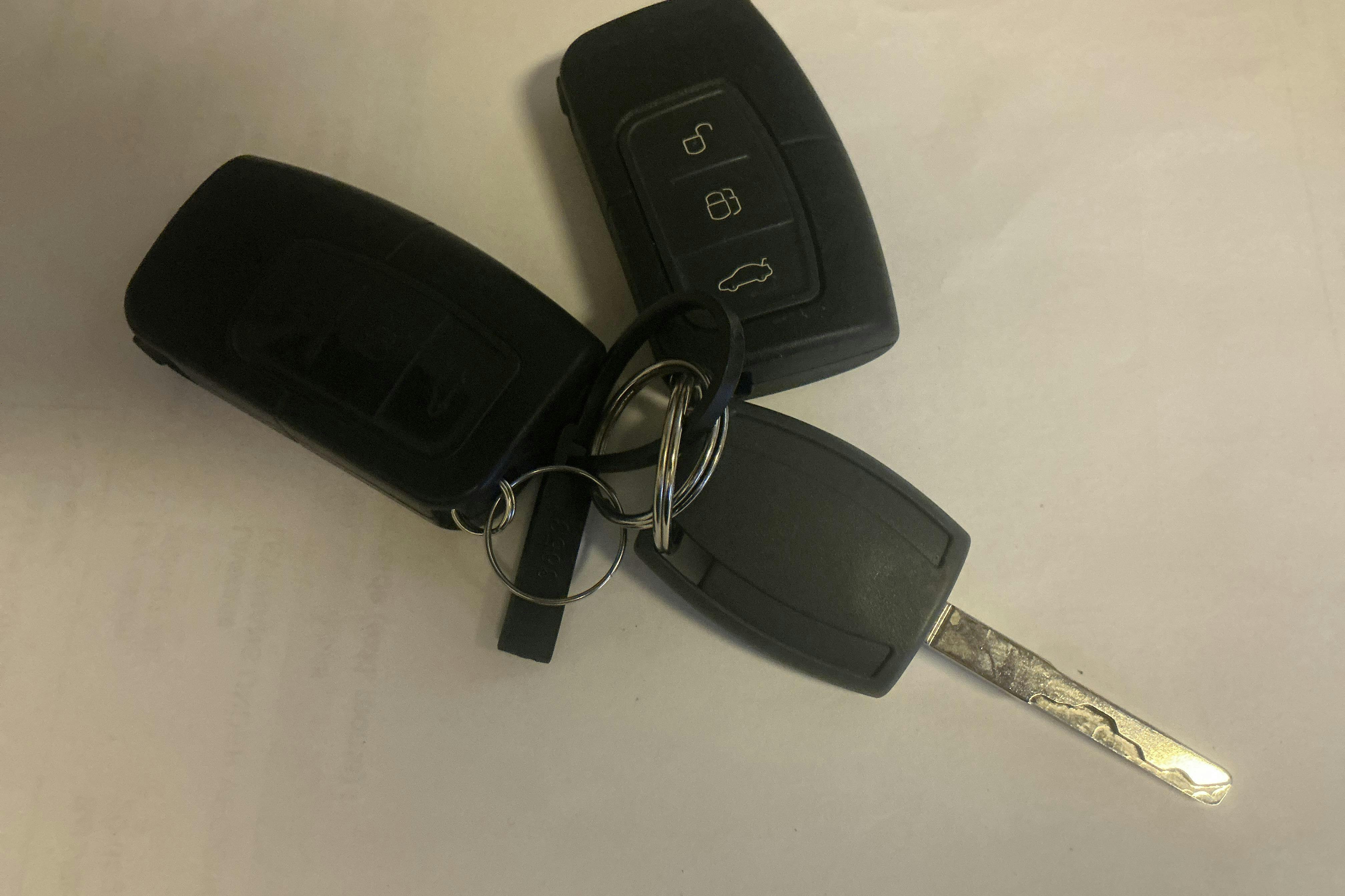 Presentation photo 14 of 14: Ford Kuga 2.0 TDCi AWD (140hk) - 277 000 km - Manual - white - 2012