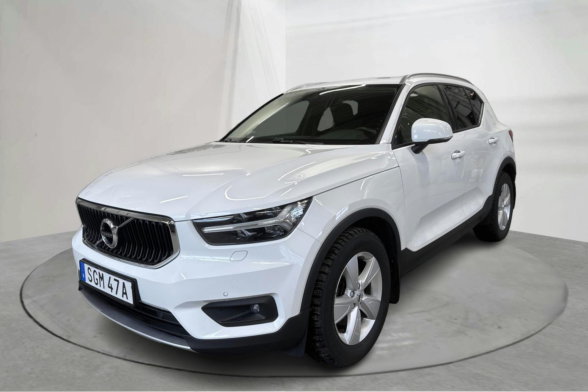 Presentation photo 1 of 21: Volvo XC40 D3 AWD (150hk) - 166 520 km - Automatic - white - 2021
