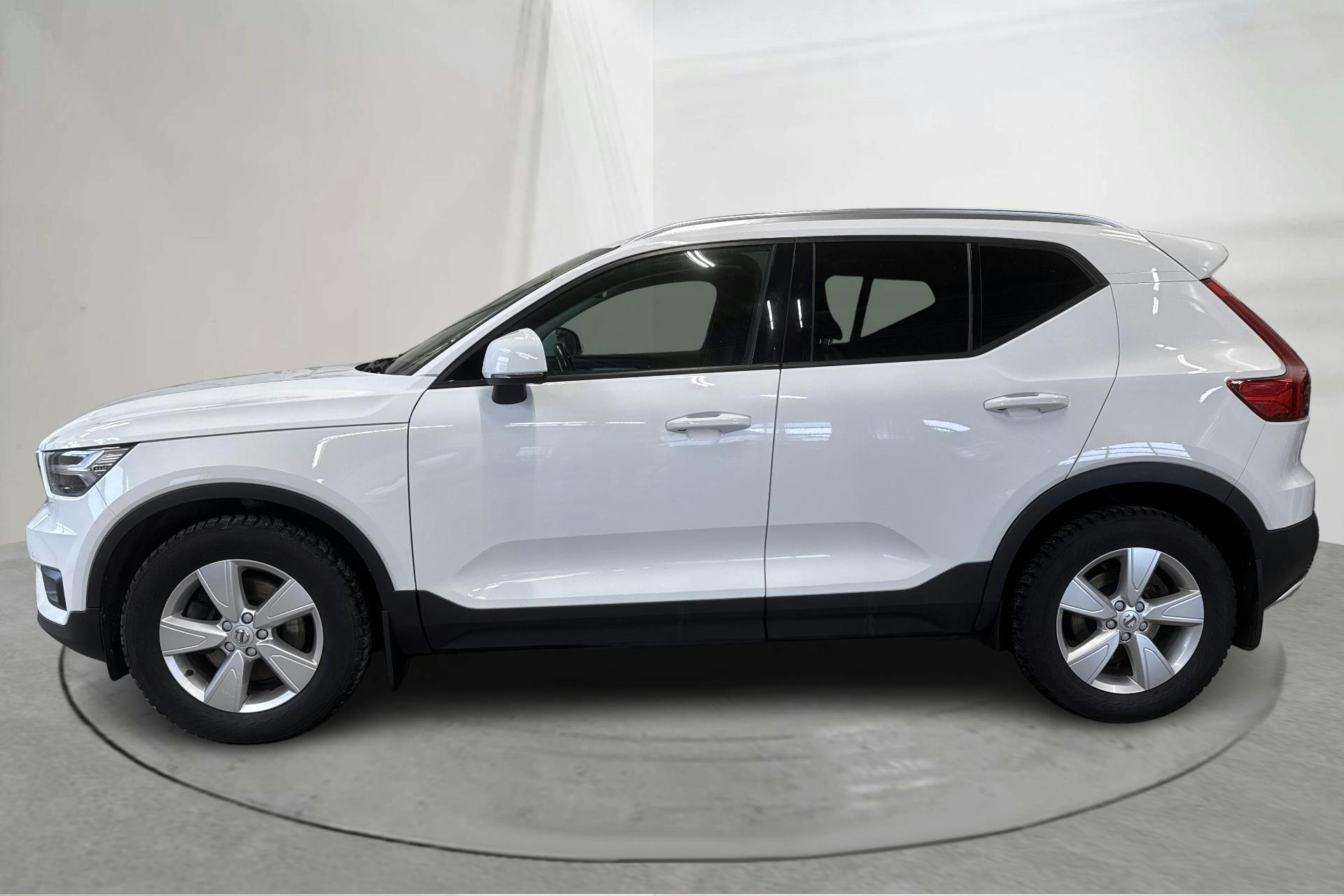 Presentation photo 2 of 21: Volvo XC40 D3 AWD (150hk) - 166 520 km - Automatic - white - 2021