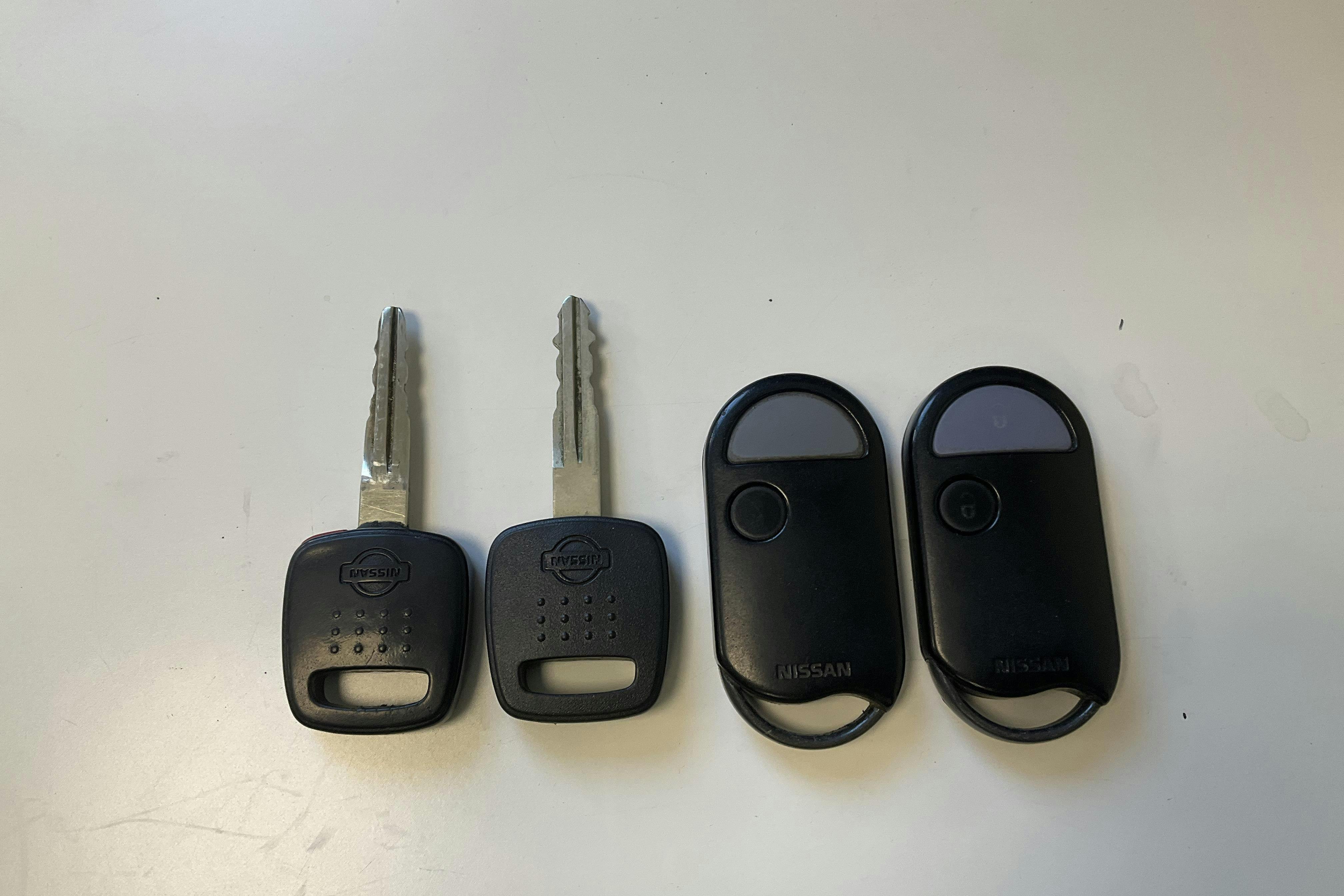 Presentationsfoto 17 av 17: Nissan Patrol 2.8 TDi 5dr (129hk) - 34 130 mil - Manuell - Dark Blue - 1998